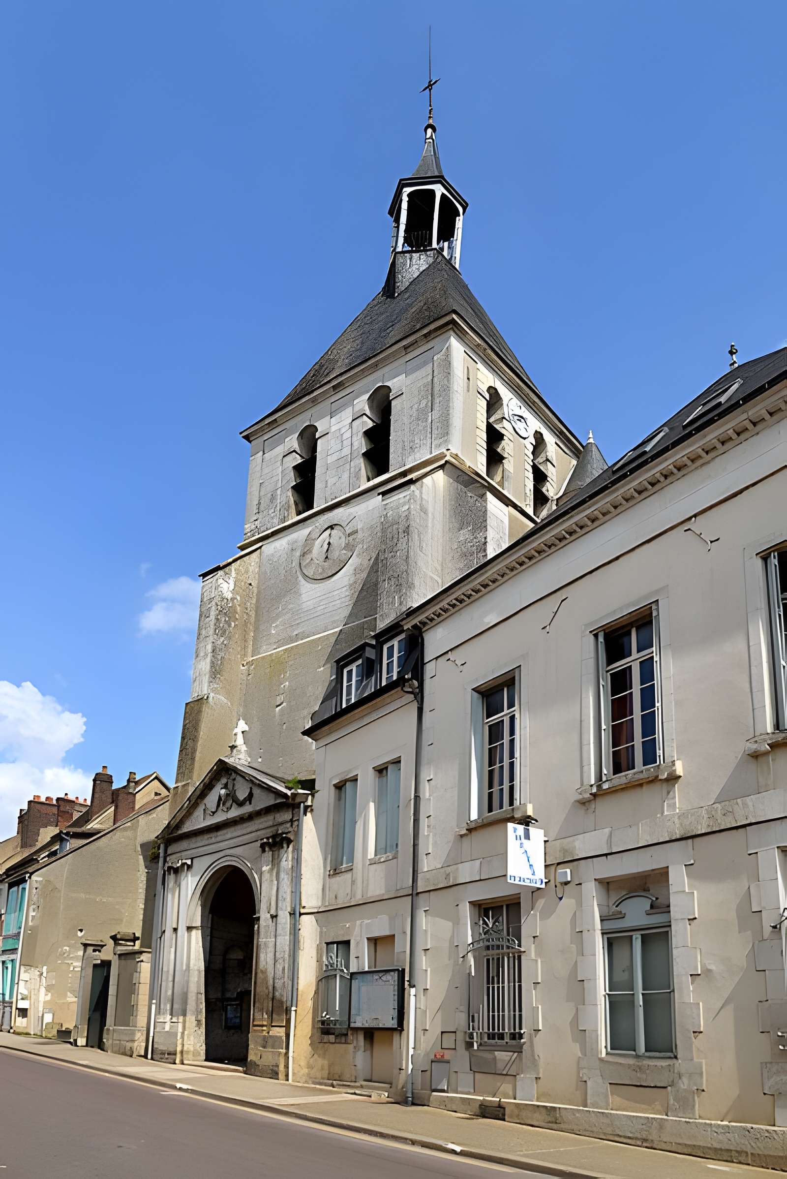 Église Saint-Loup de Brienon-sur-Armançon
