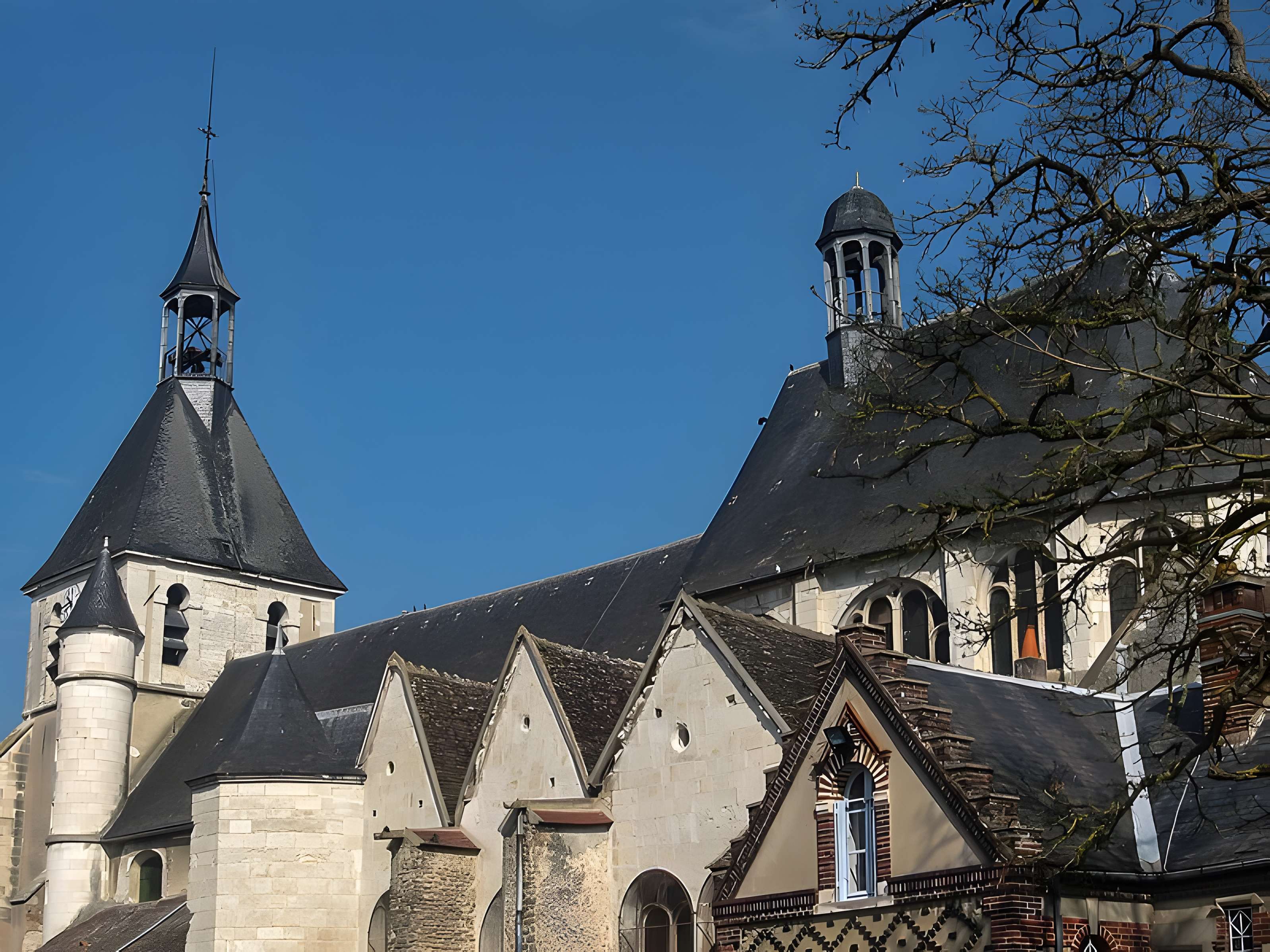 Église Saint-Loup de Brienon-sur-Armançon