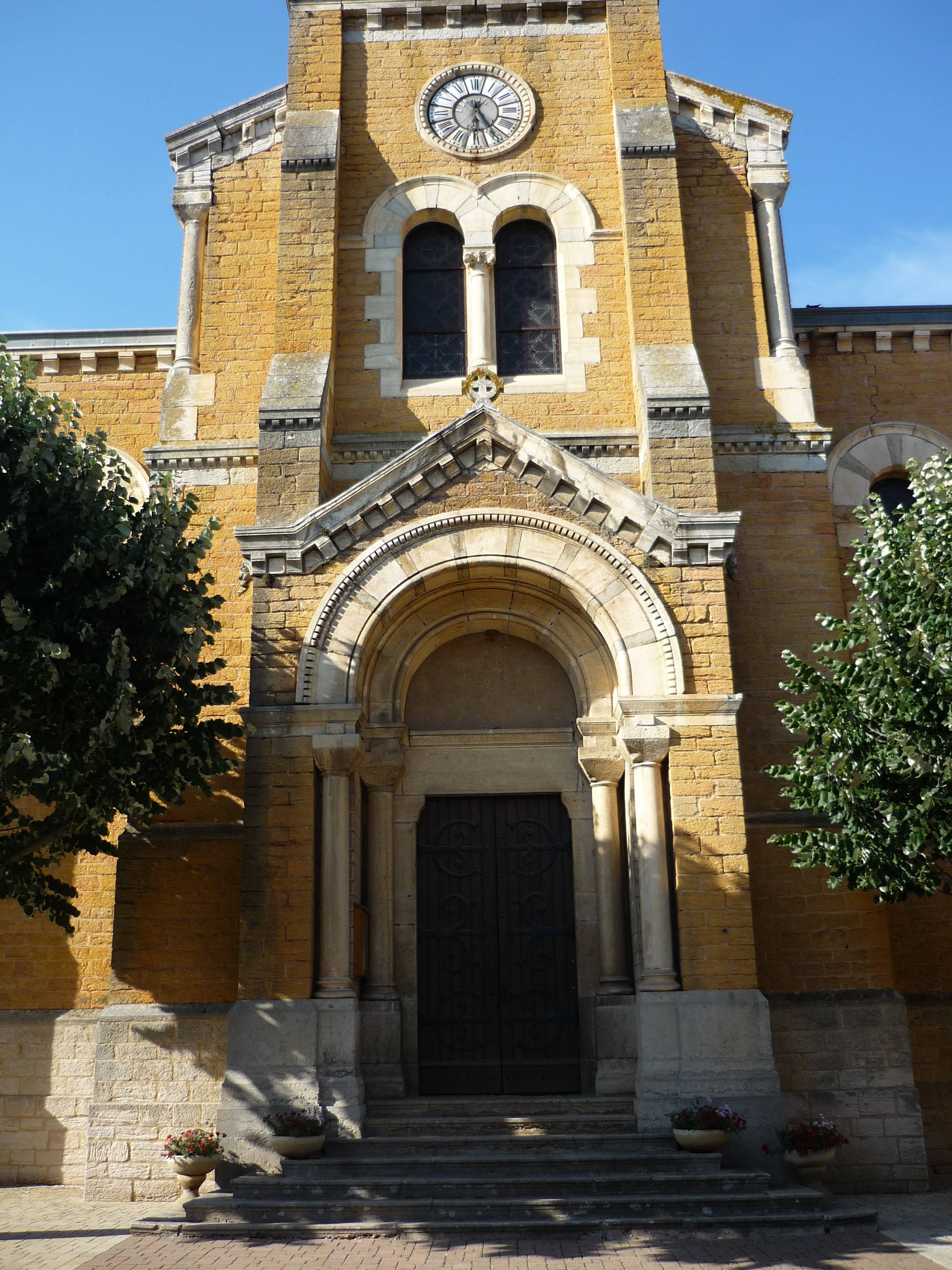 Photo de リヴォレットの前提の教会