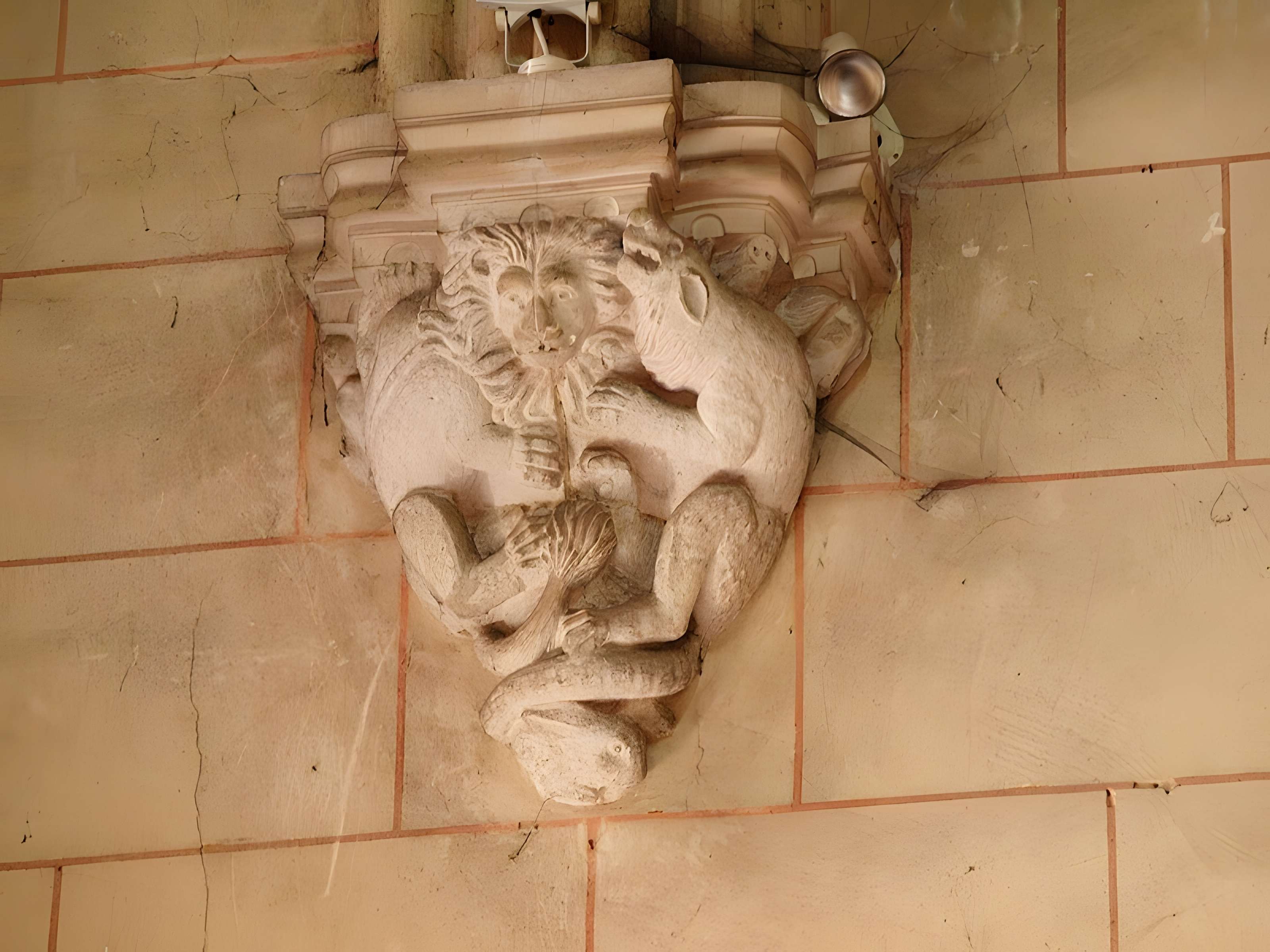 Église Saint-Loup-de-Troyes de Bléneau