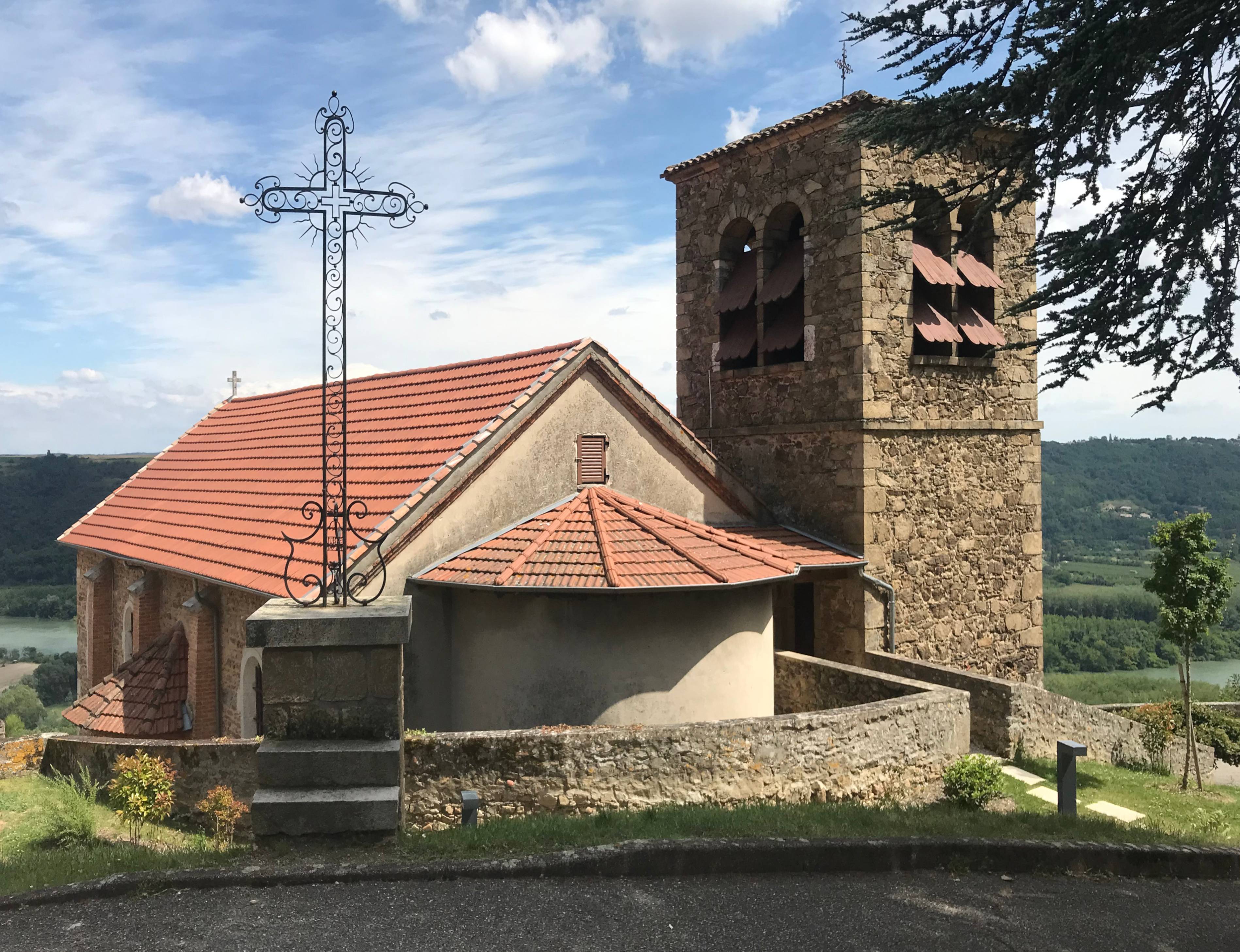 Photo de 恶魔女神的圣诞教堂