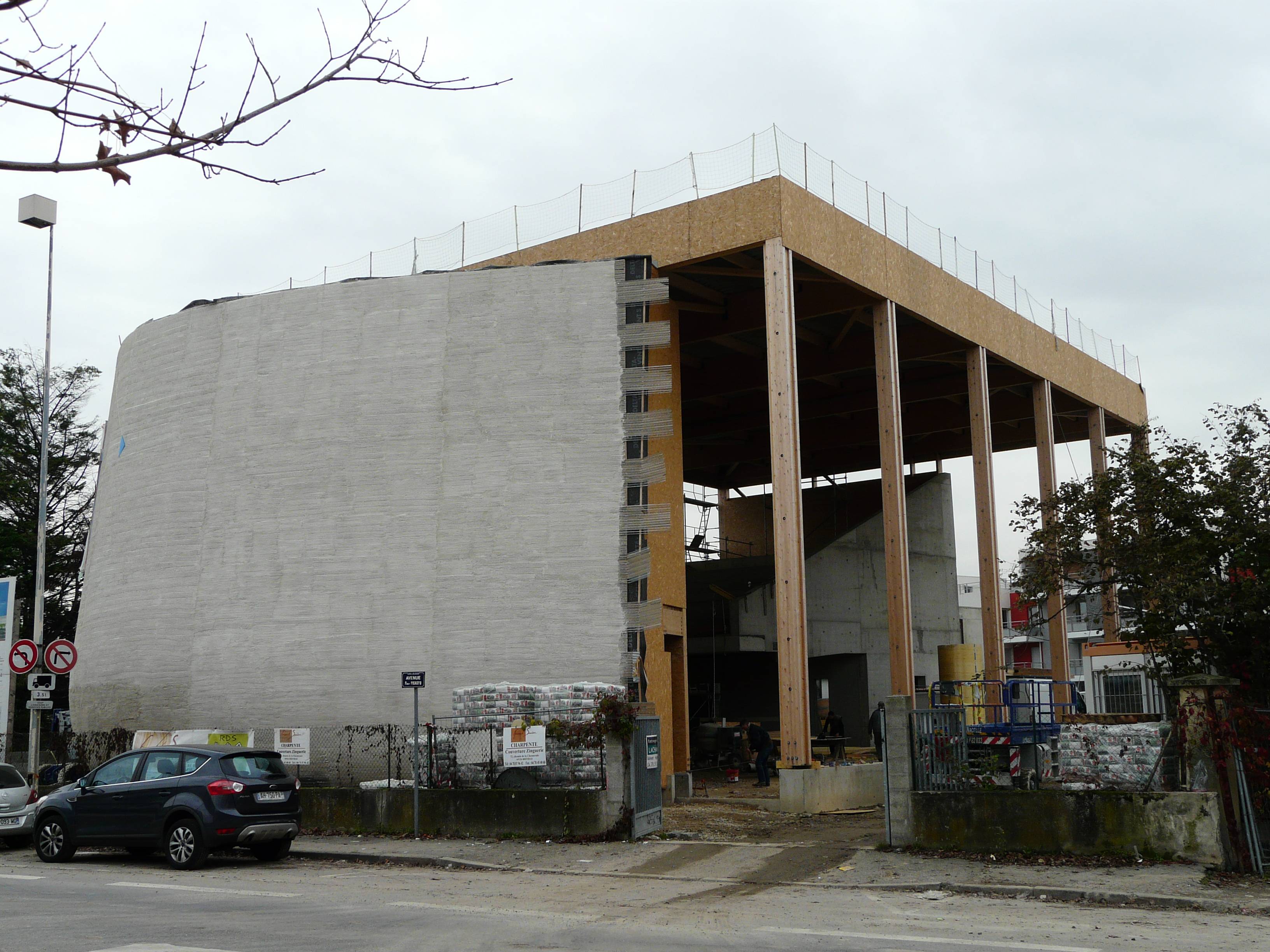 Photo de Chiesa di San Tommaso di Vaulx-en-Velin