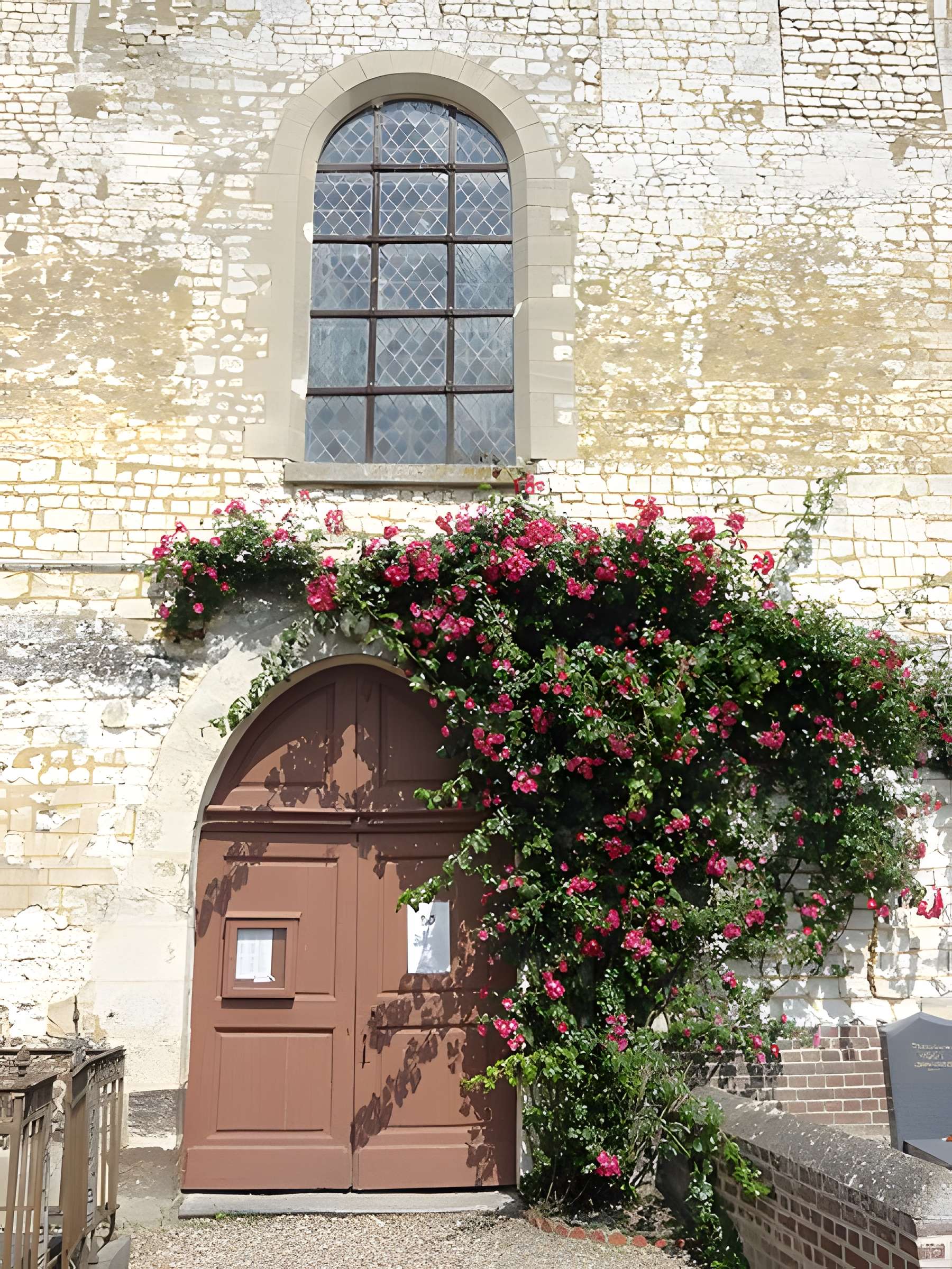 Église Saint-Lucien de Montmille