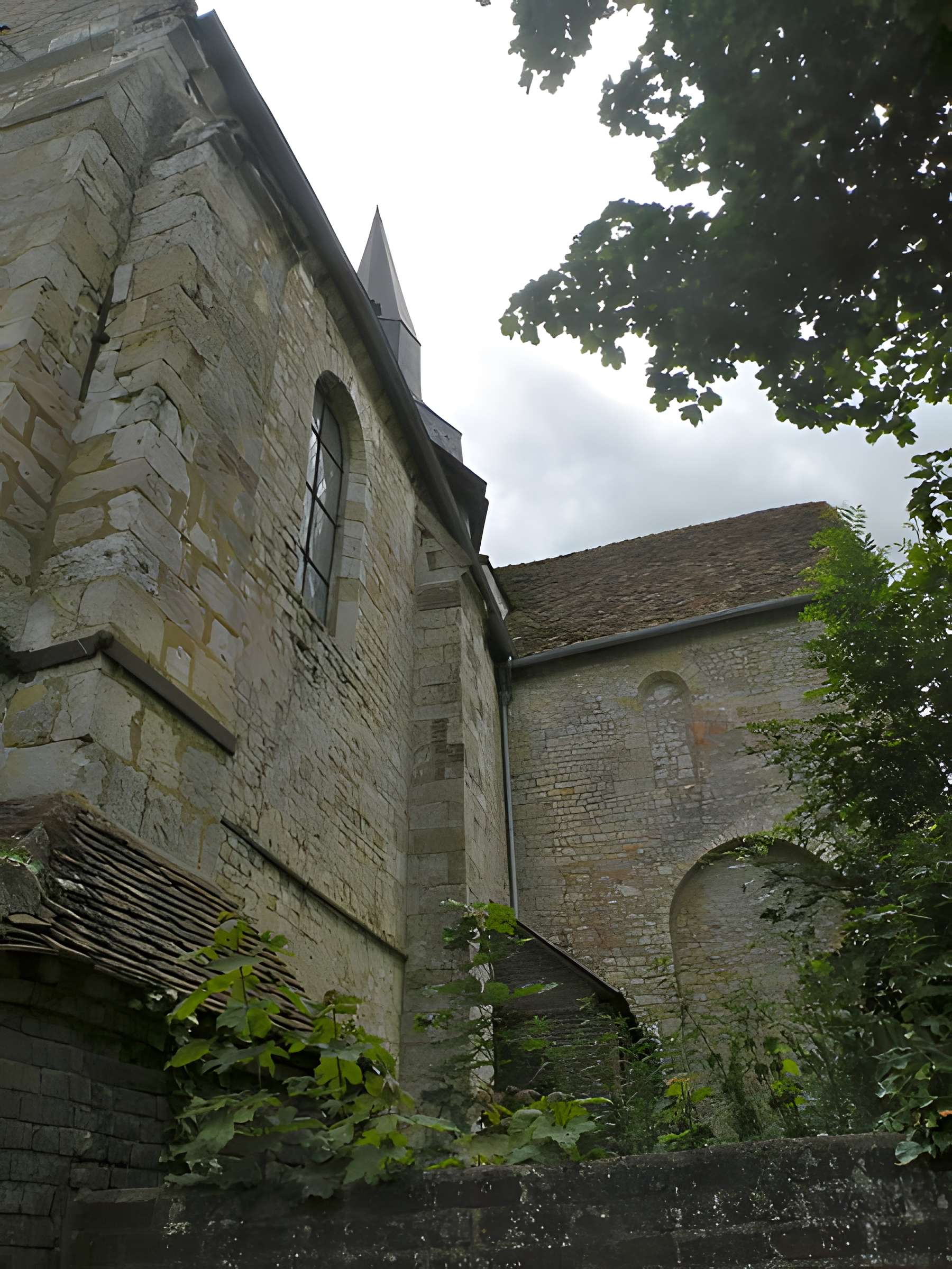 Église Saint-Lucien de Montmille
