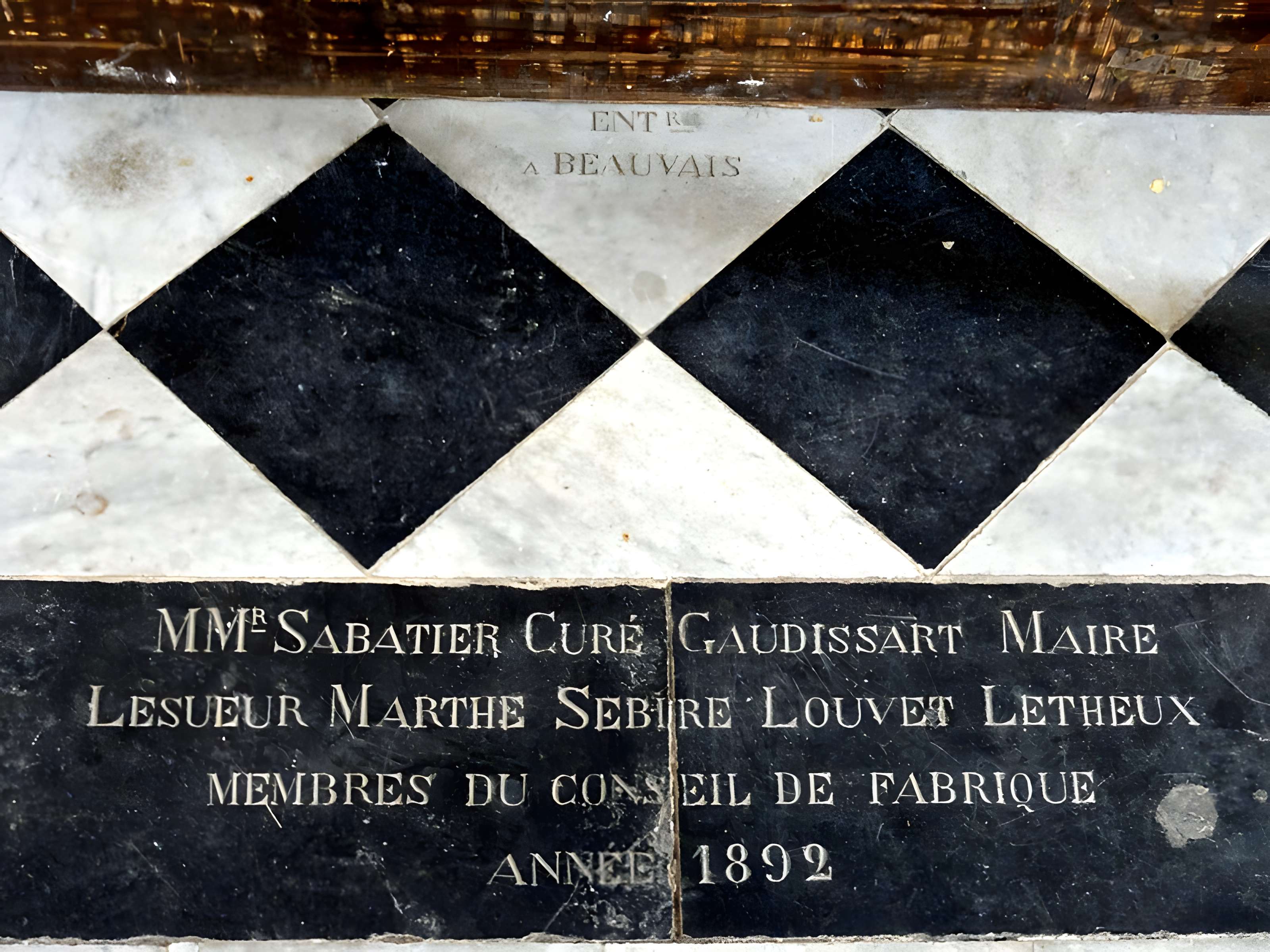 Église Saint-Lucien de Montmille