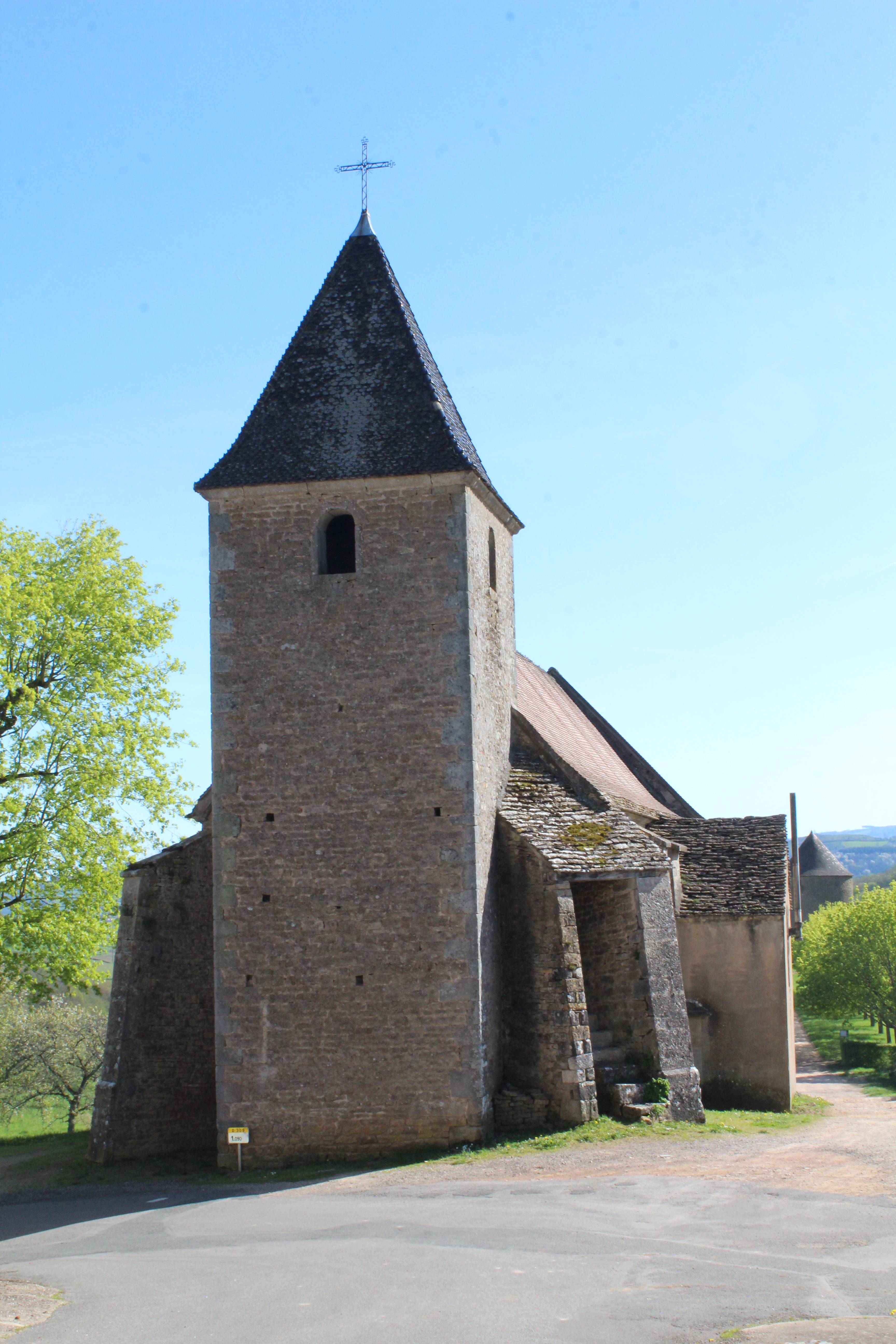 Photo de Église Saint-Sébastien de Berzé-le-Châtel