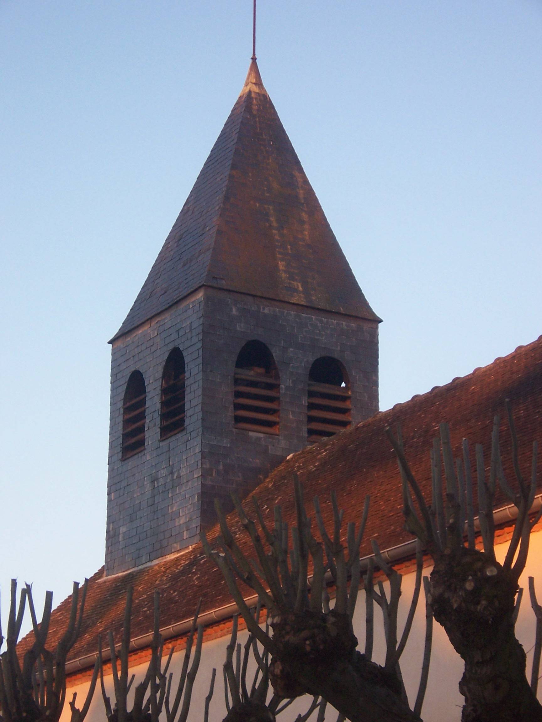 Photo de 圣文森特德尚福尔盖伊教堂