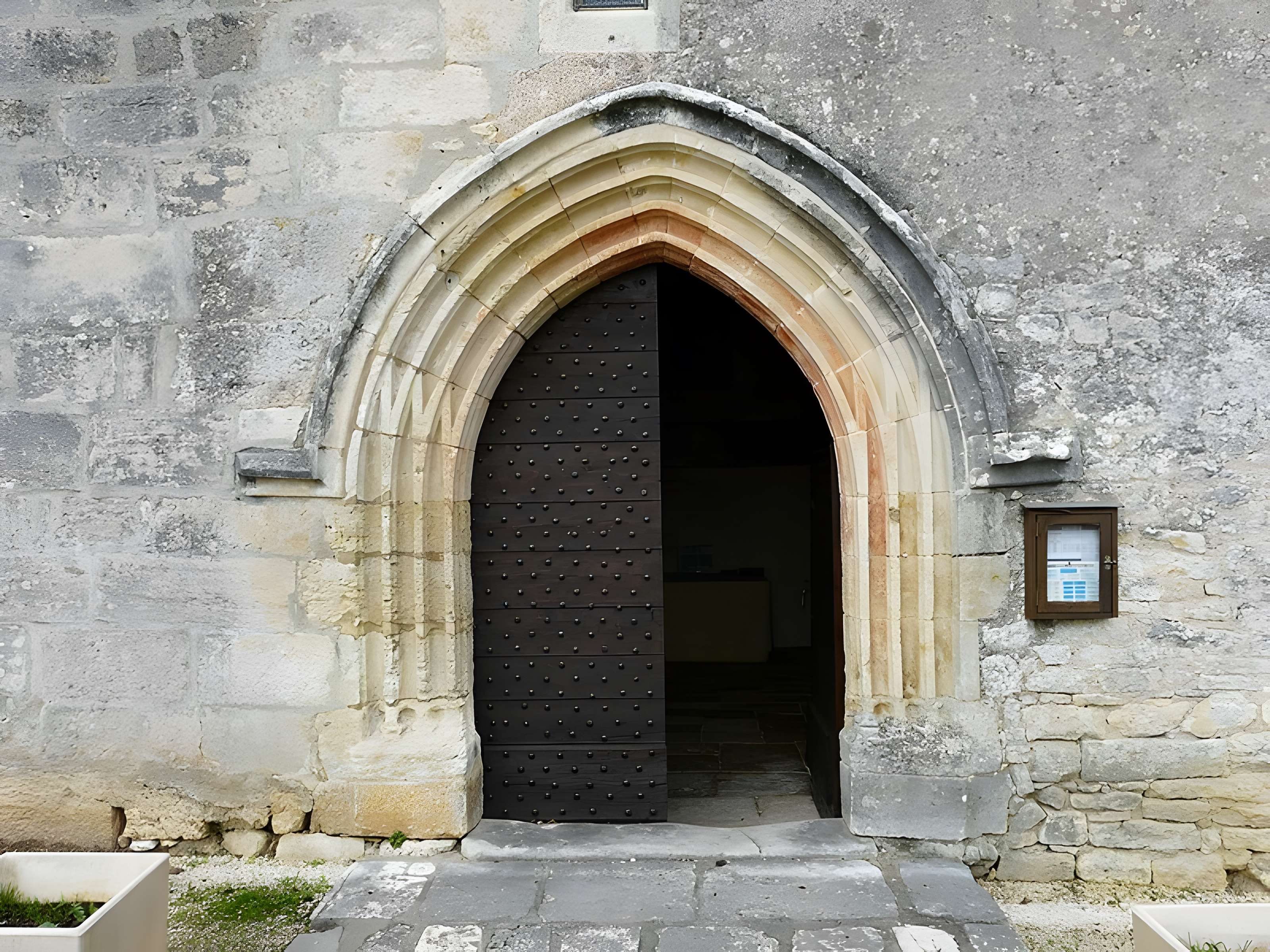 Église Saint-Marc de Montagnac-d'Auberoche