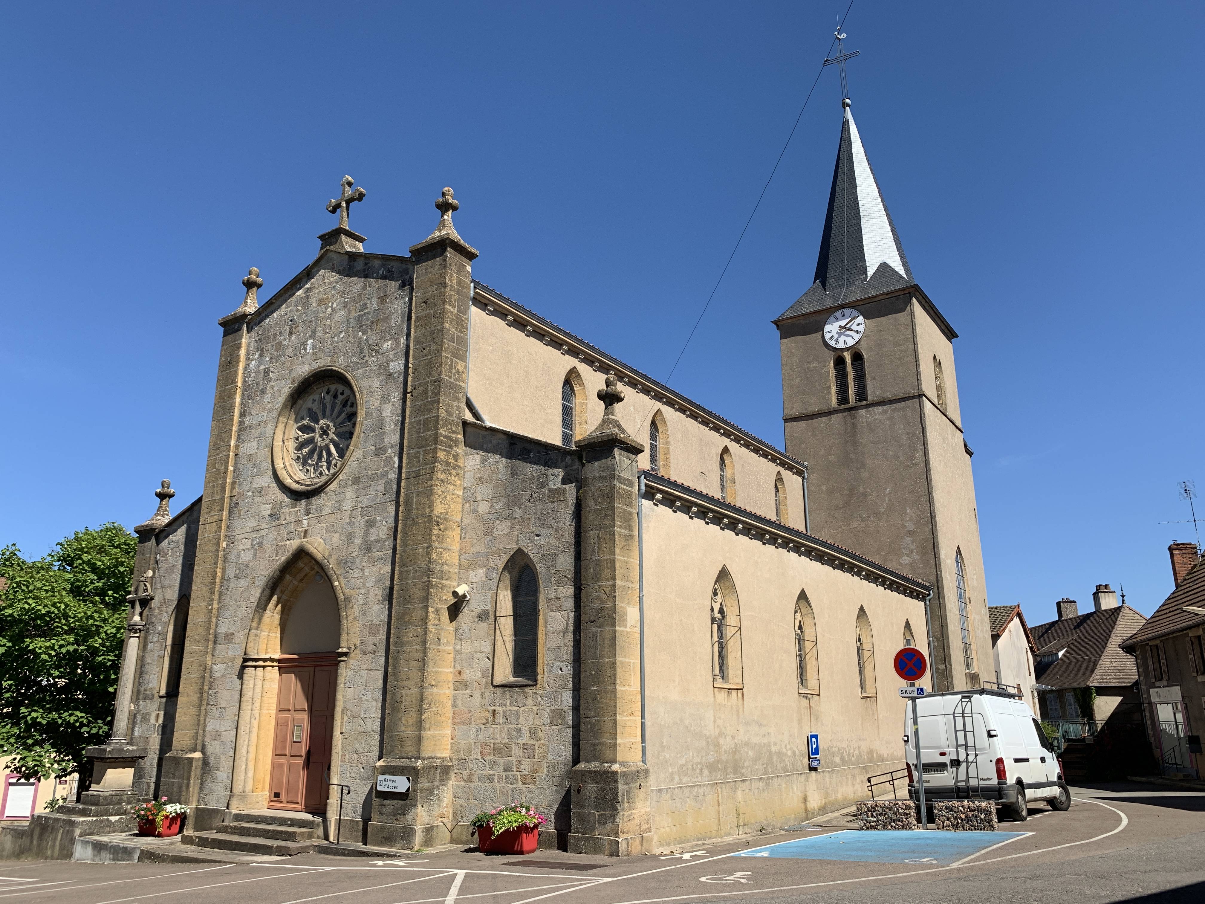Photo de Iglesia Saint-Antoine de Dompierre-les-Ormes