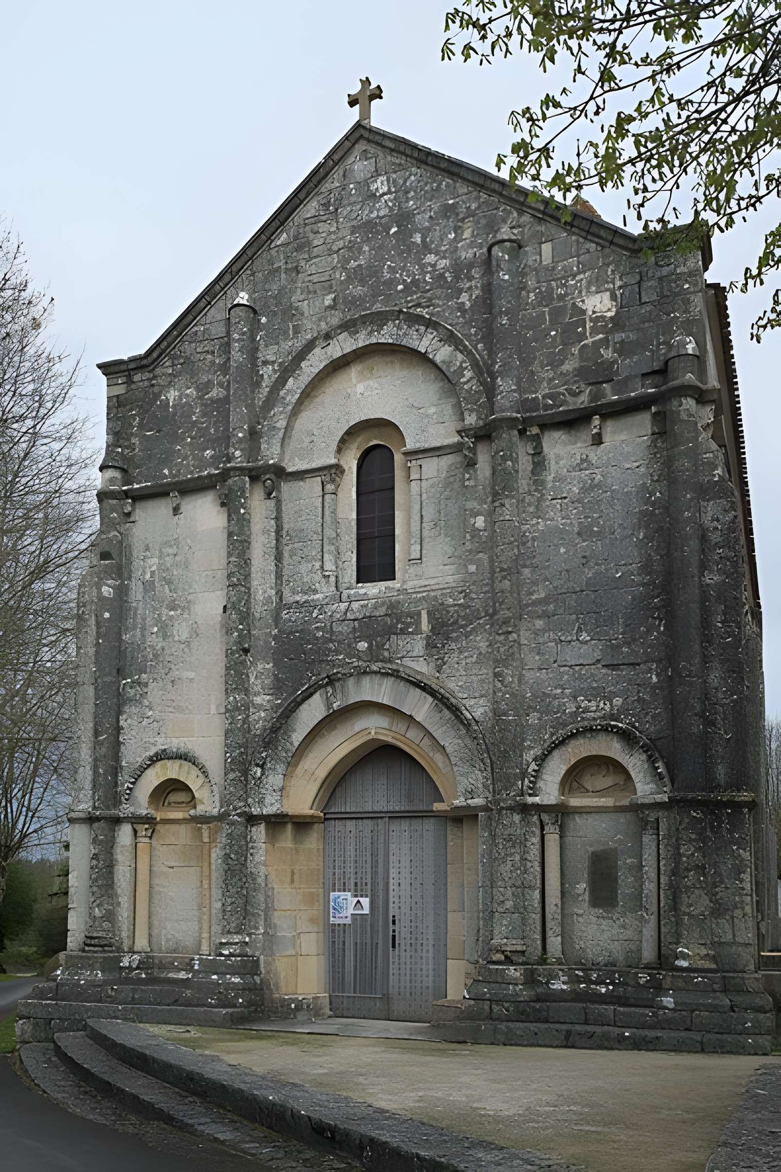 Église Saint-Martial de Mouton