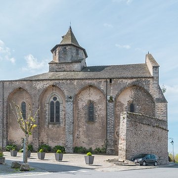 Église Saint-Martial de Rieupeyroux