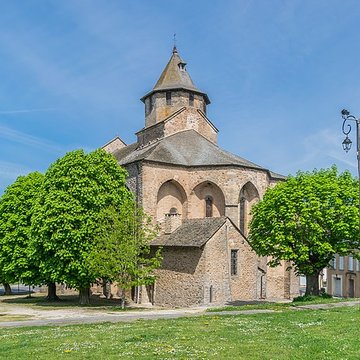 Église Saint-Martial de Rieupeyroux