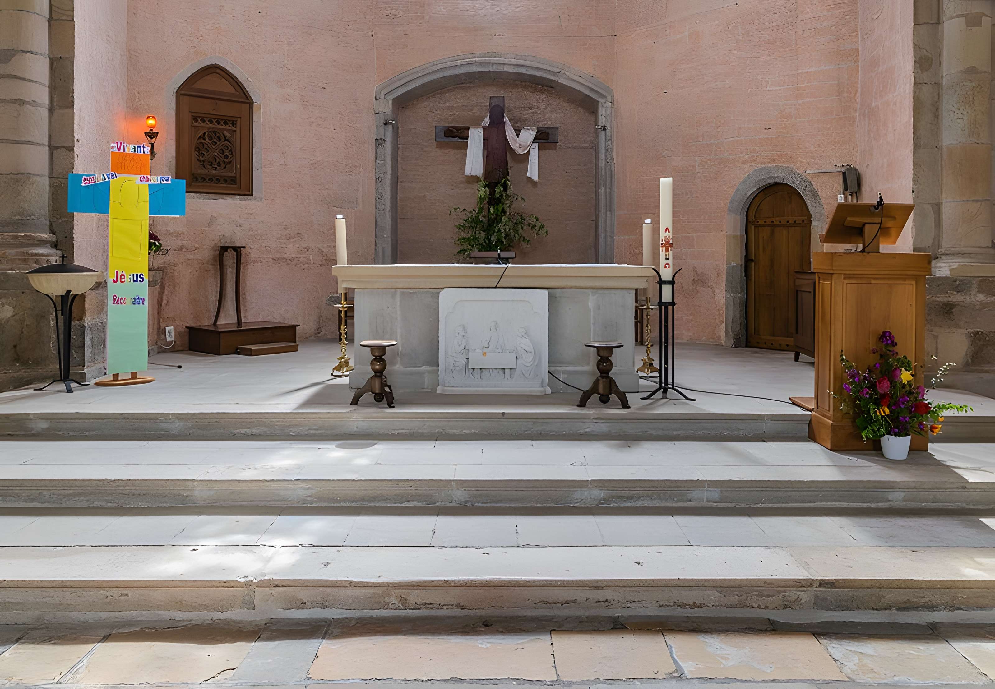 Église Saint-Martial de Rieupeyroux