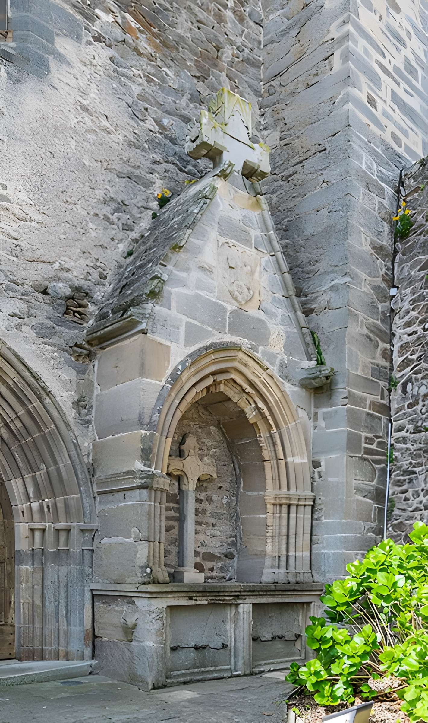 Église Saint-Martial de Rieupeyroux
