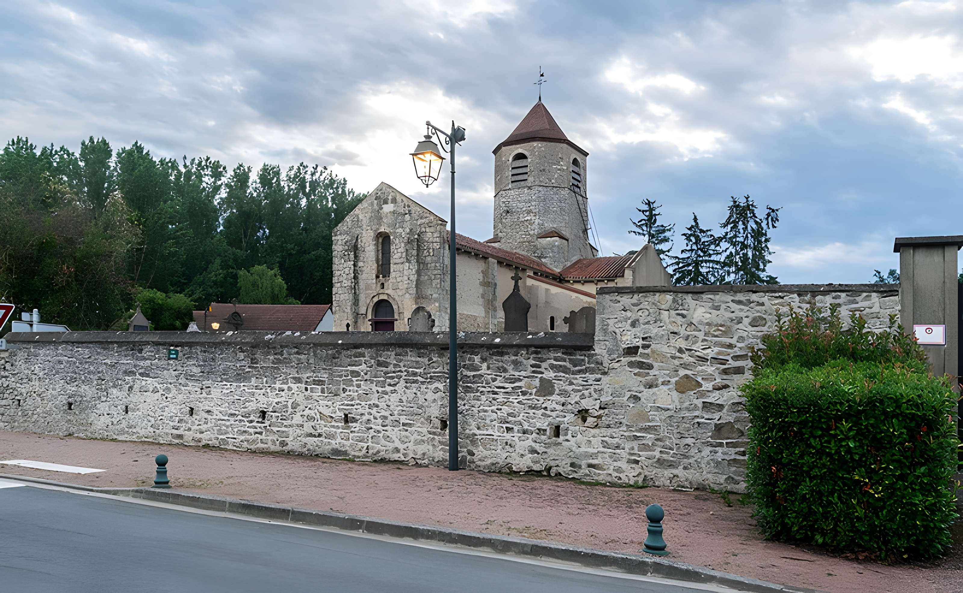 Église Saint-Martial de Seuillet