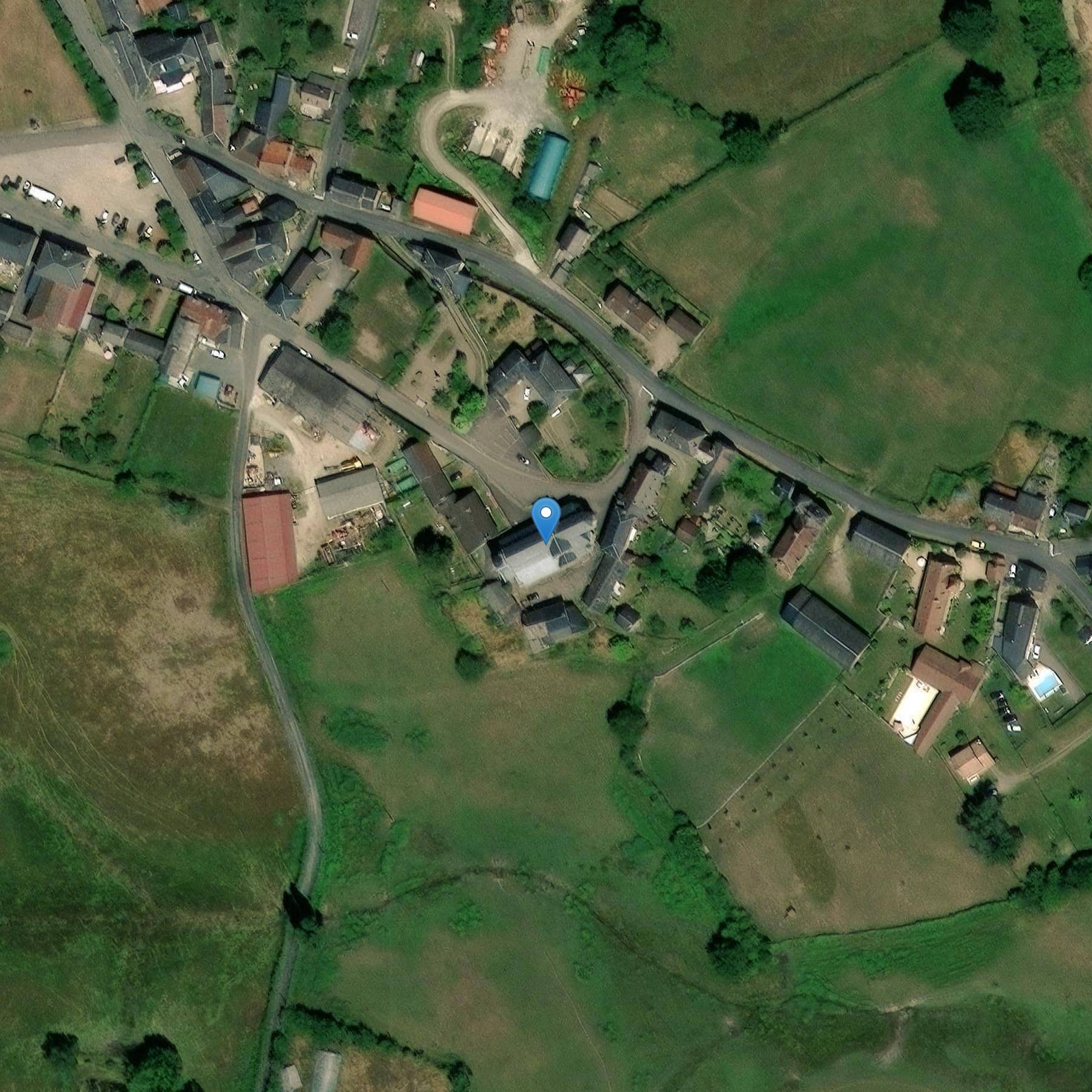 Photo de Saint-Léger de Saint-Léger-sous-Beuvray Kerk