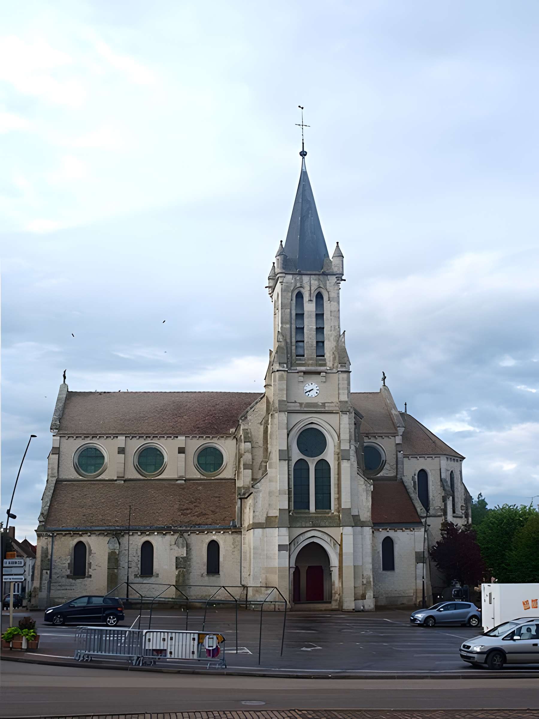 Église Saint-Martin d'Aillant-sur-Tholon
