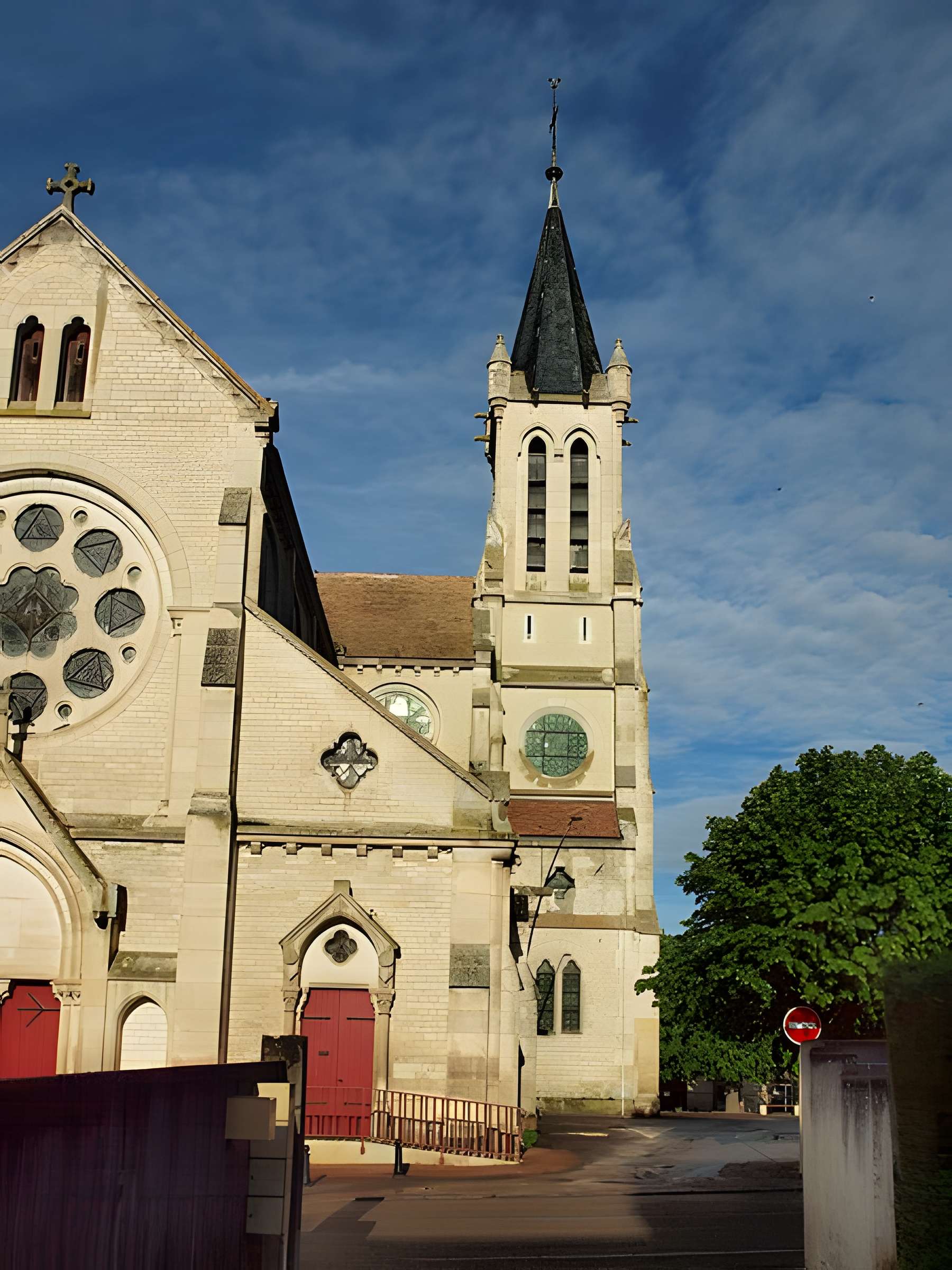 Église Saint-Martin d'Aillant-sur-Tholon