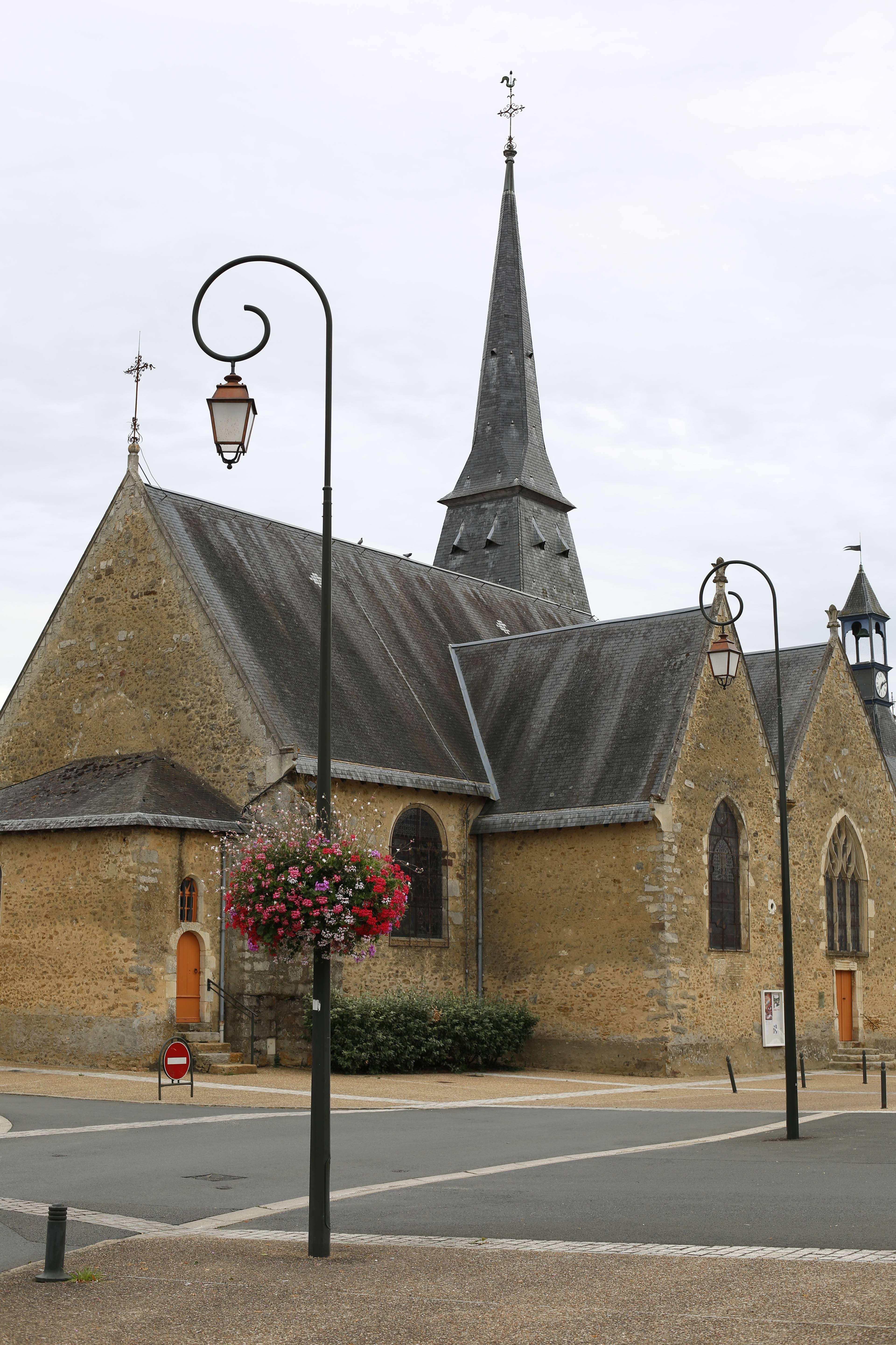 Photo de Église Saint-Germain de Savigné-l'Évêque