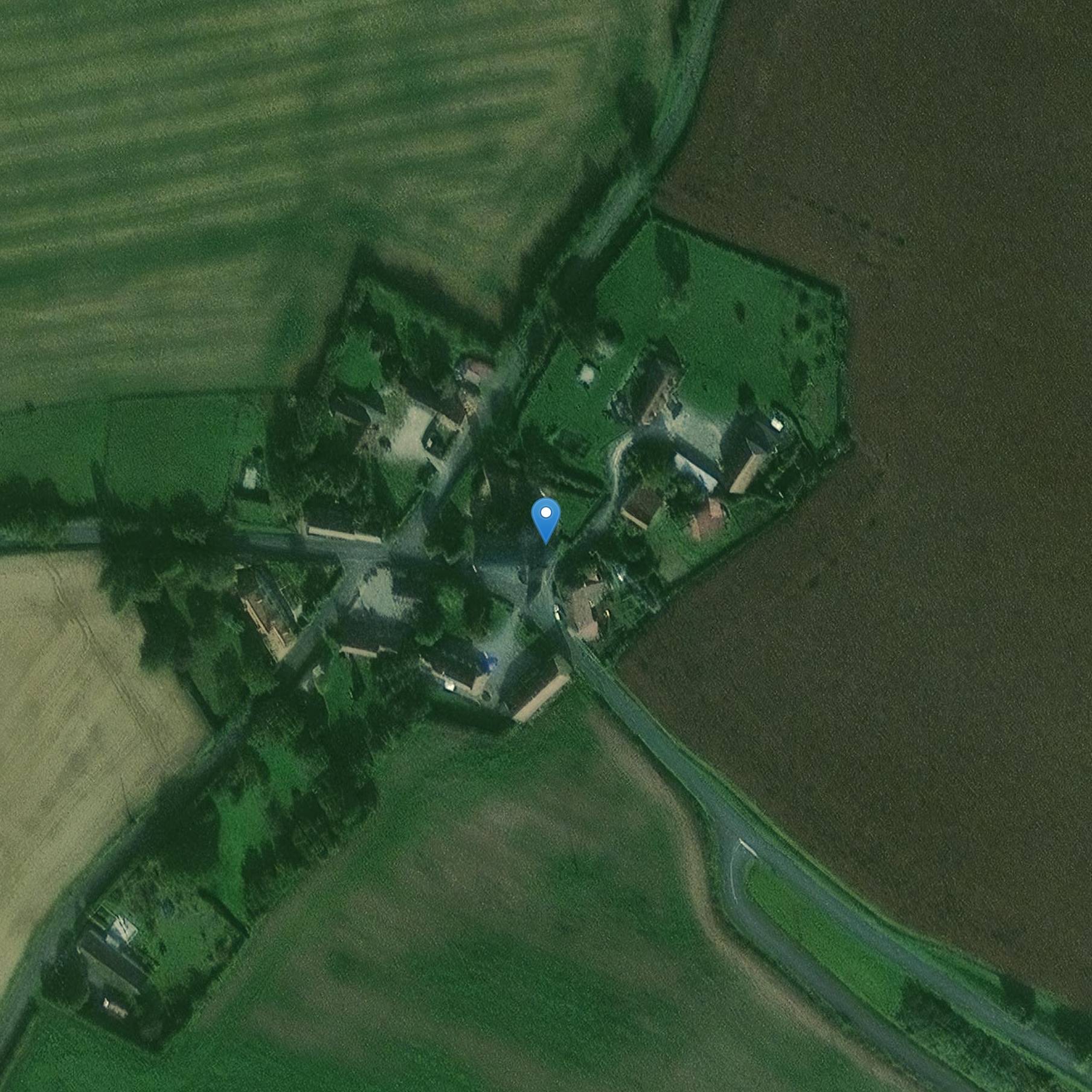 Photo de Church of Saint James of Leave-of-Guérets