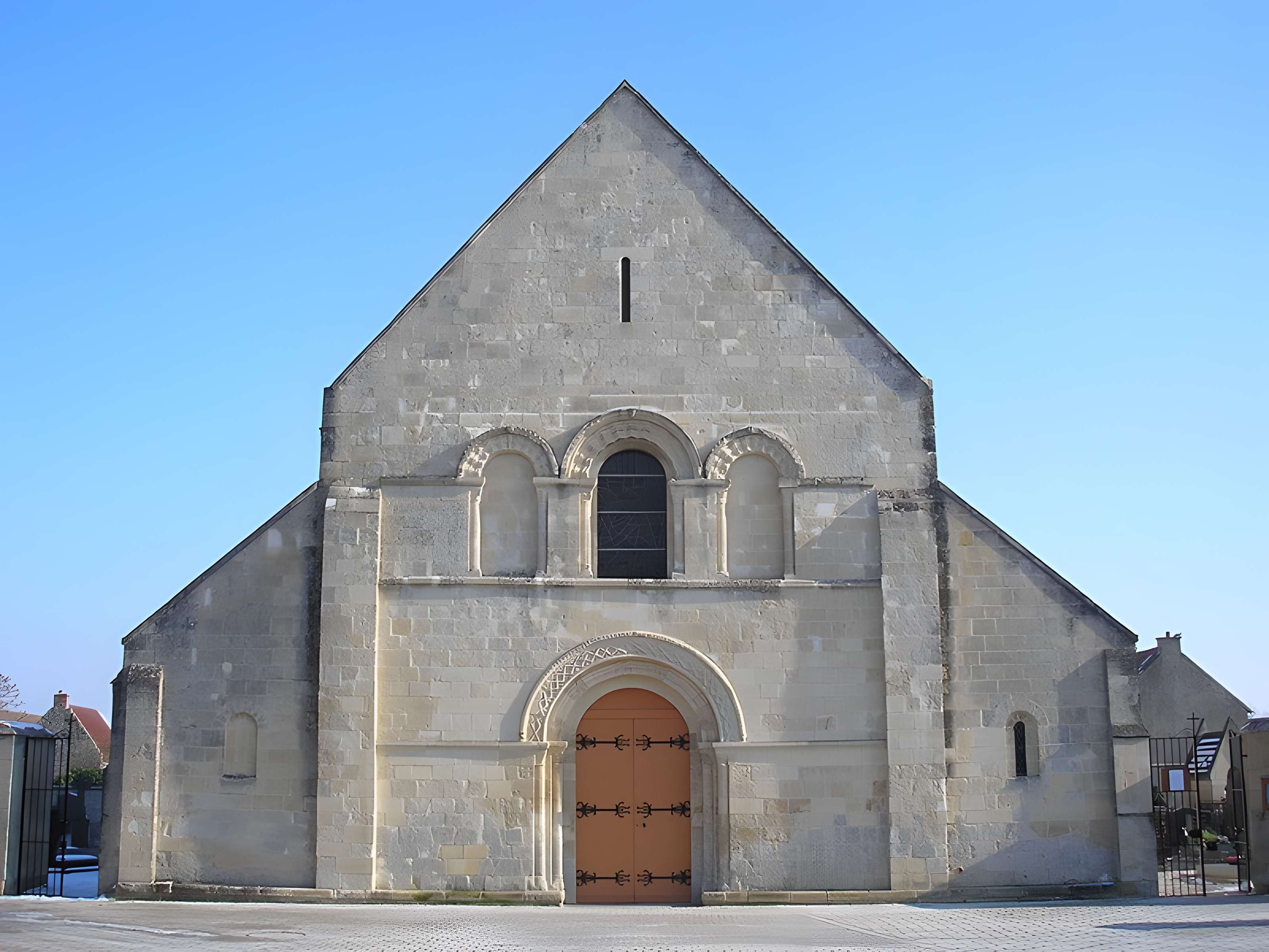 Église Saint-Martin de Carpiquet