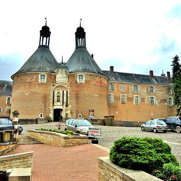 Château de Saint-Fargeau
