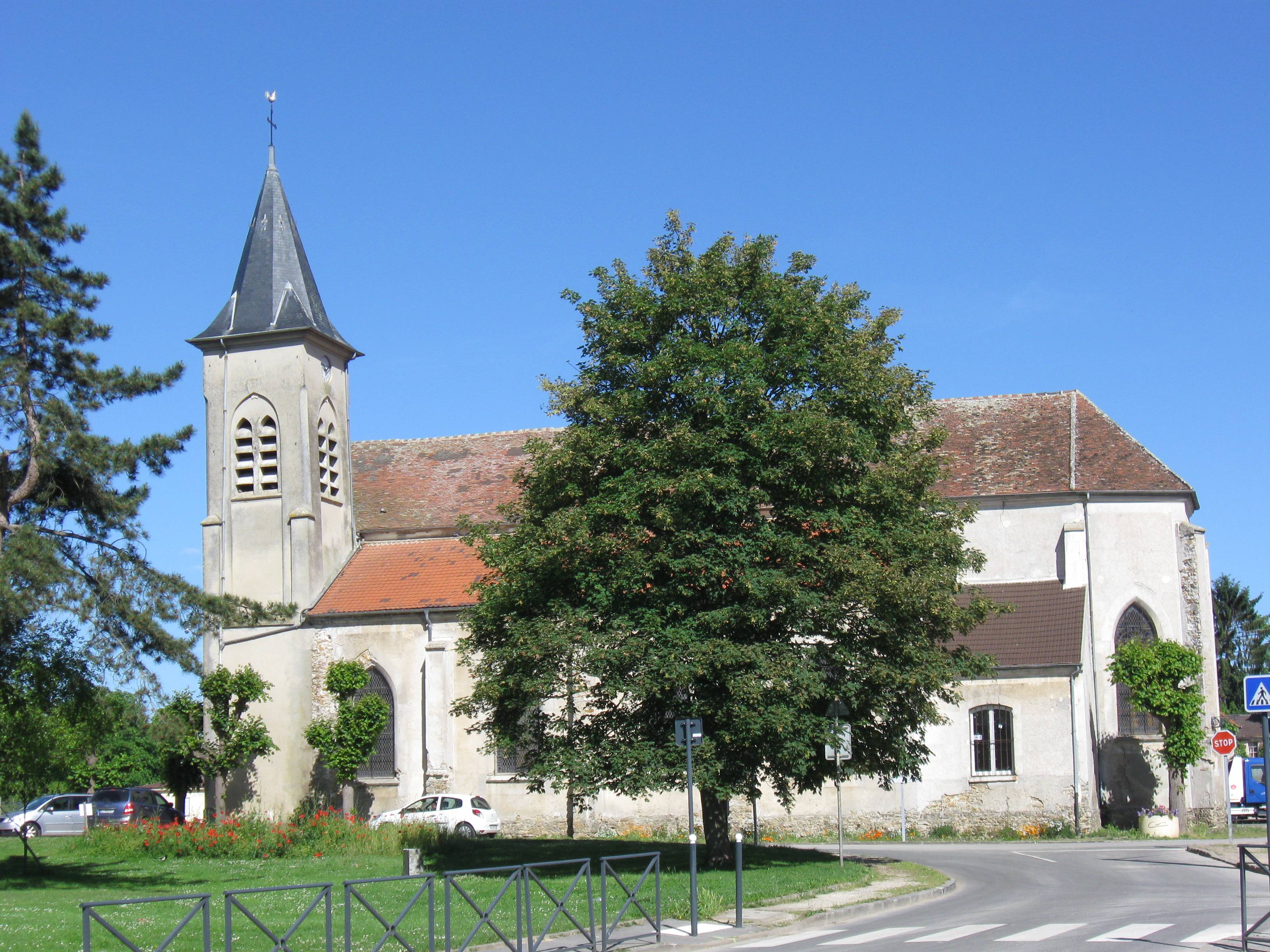 Photo de Saint Barthélemy Church of Neufmontiers