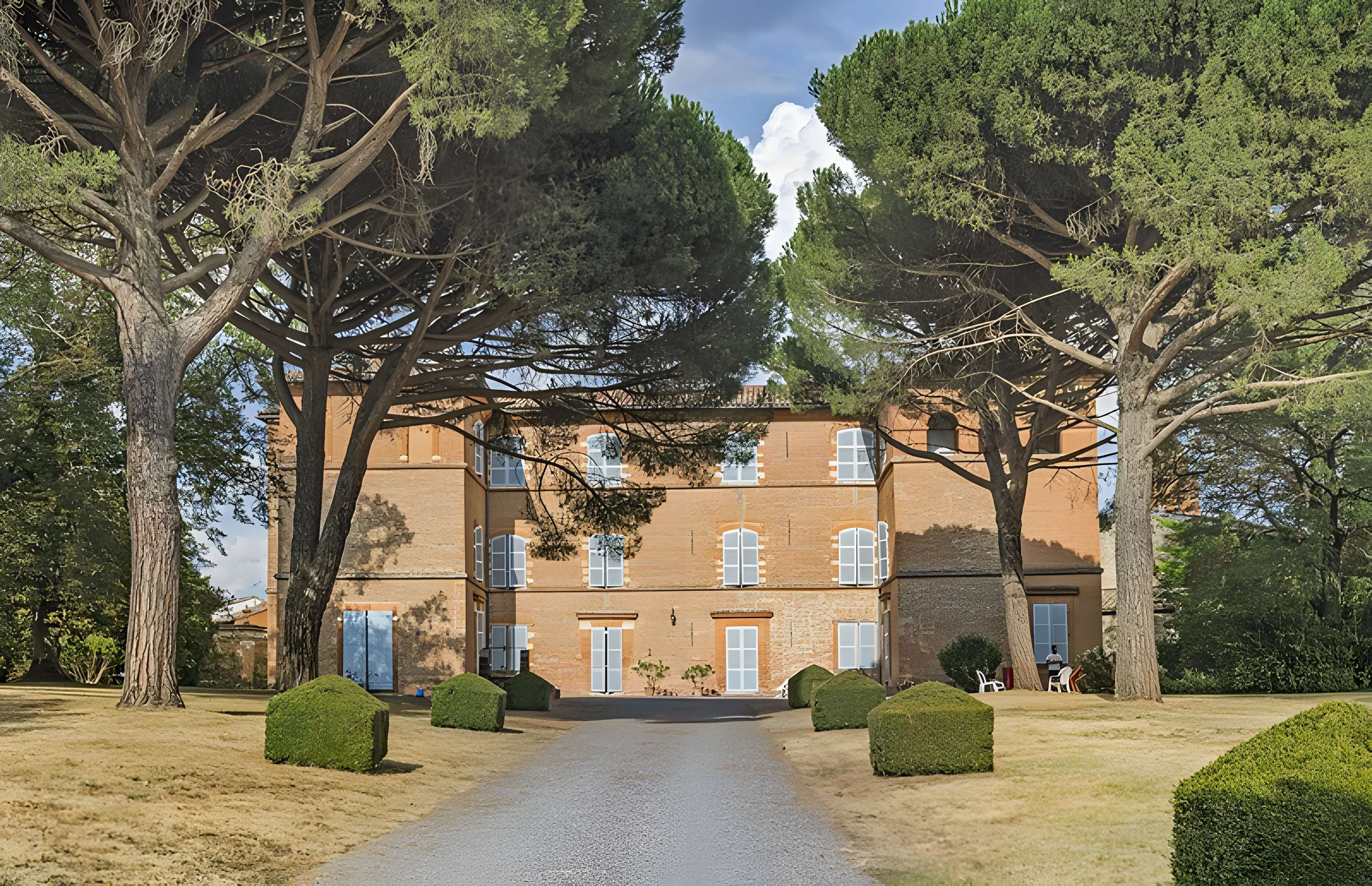 Château de Saint-Geniès-Bellevue