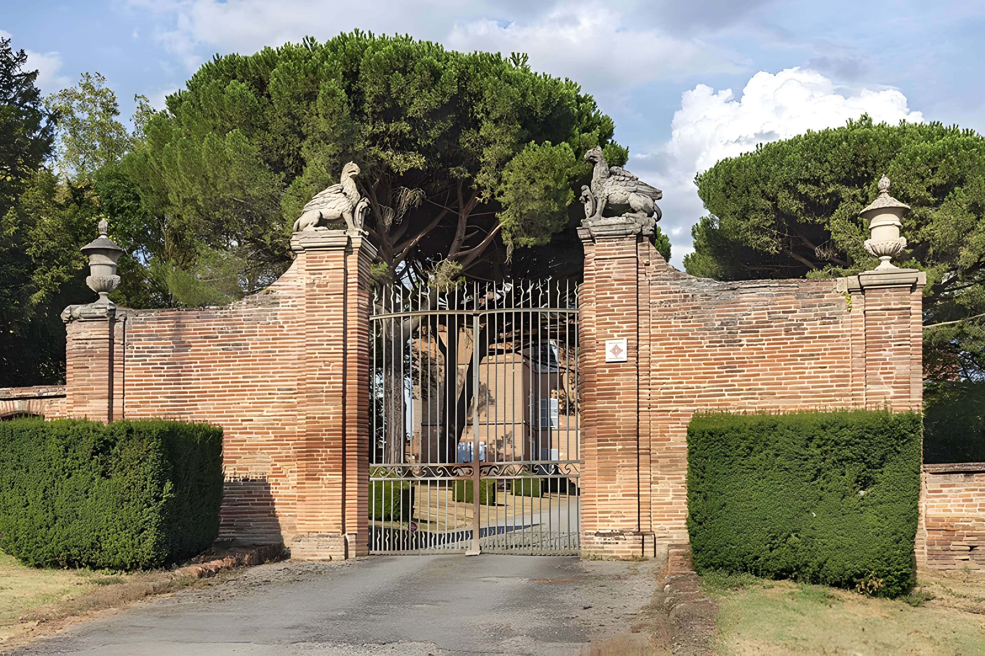 Château de Saint-Geniès-Bellevue