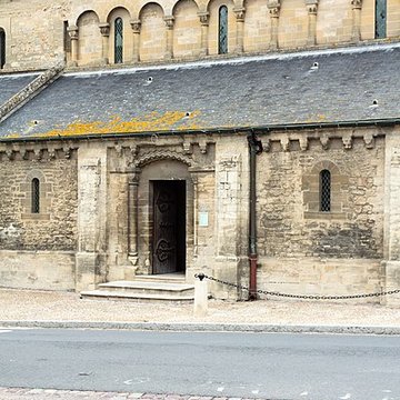 Église Saint-Martin de Creully