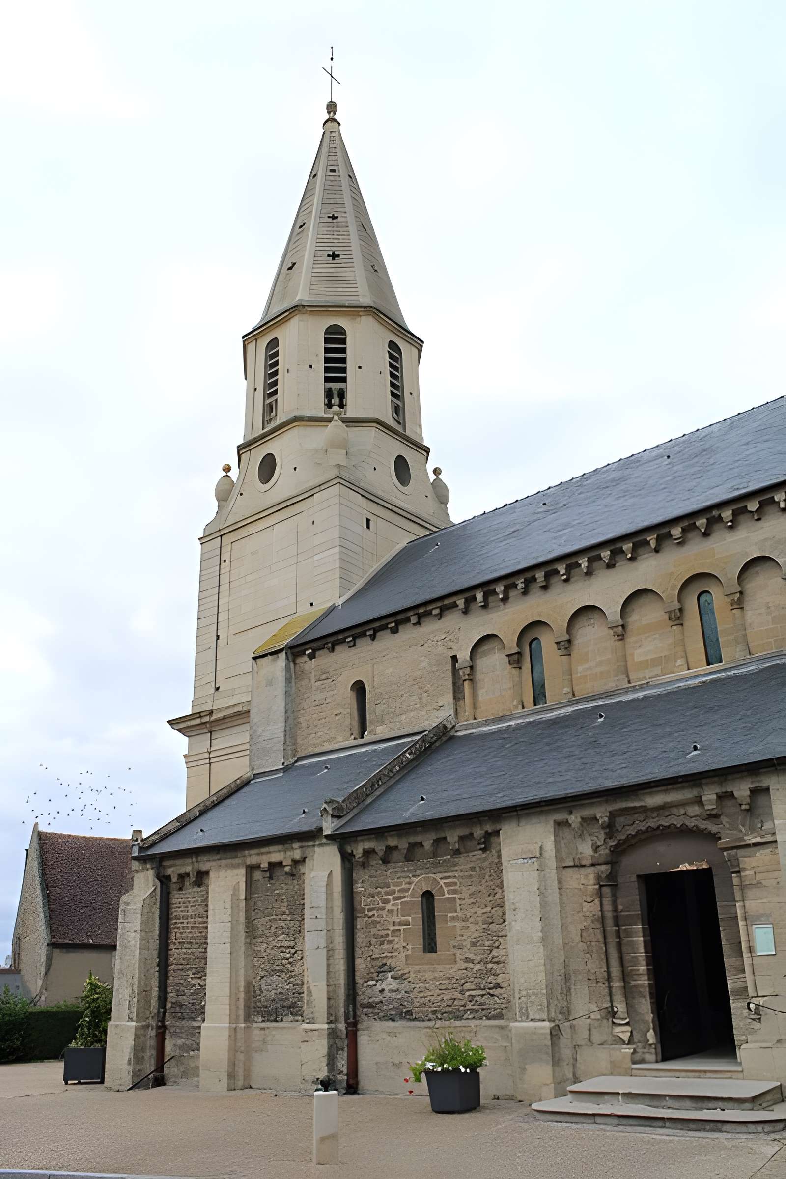 Église Saint-Martin de Creully