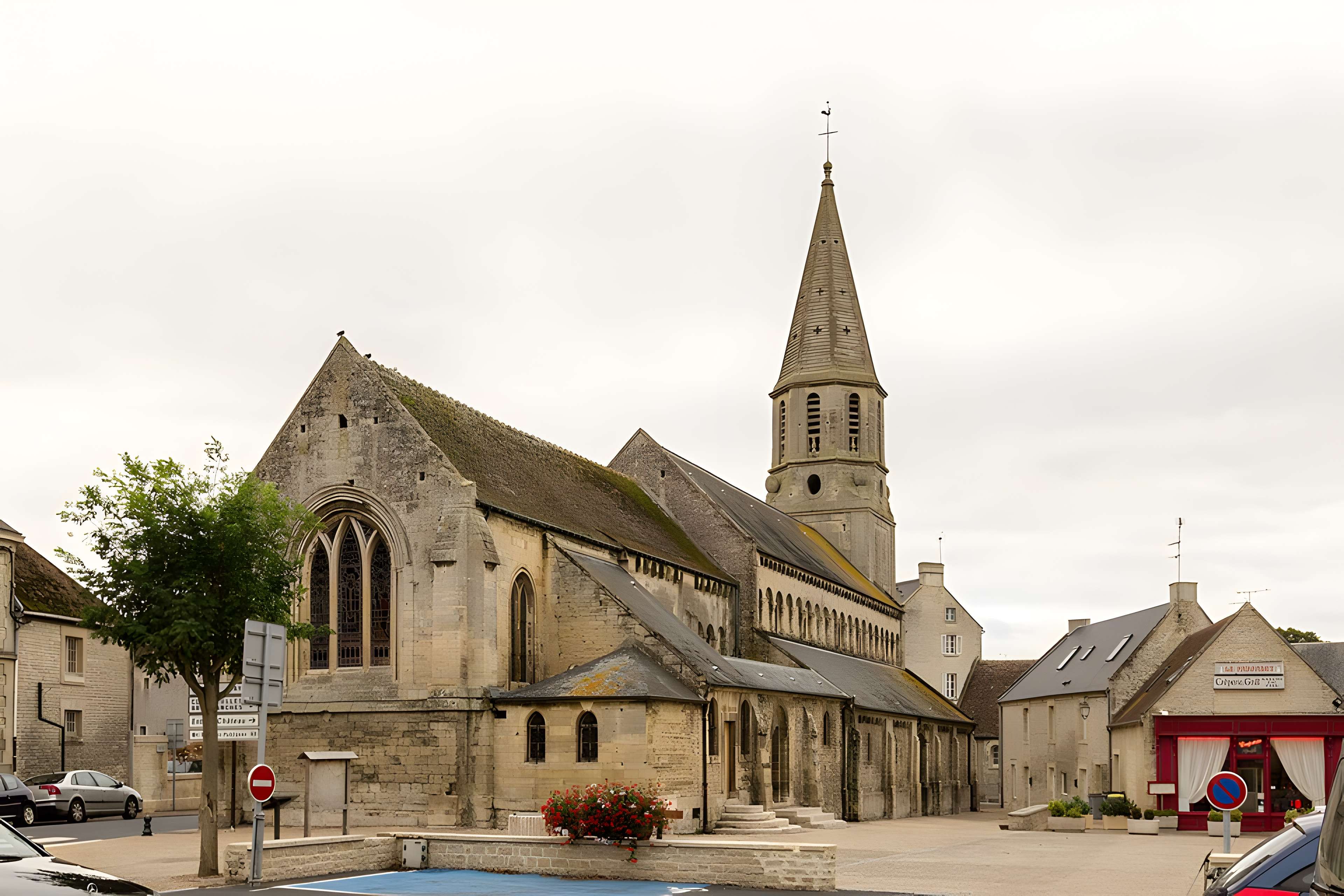 Église Saint-Martin de Creully