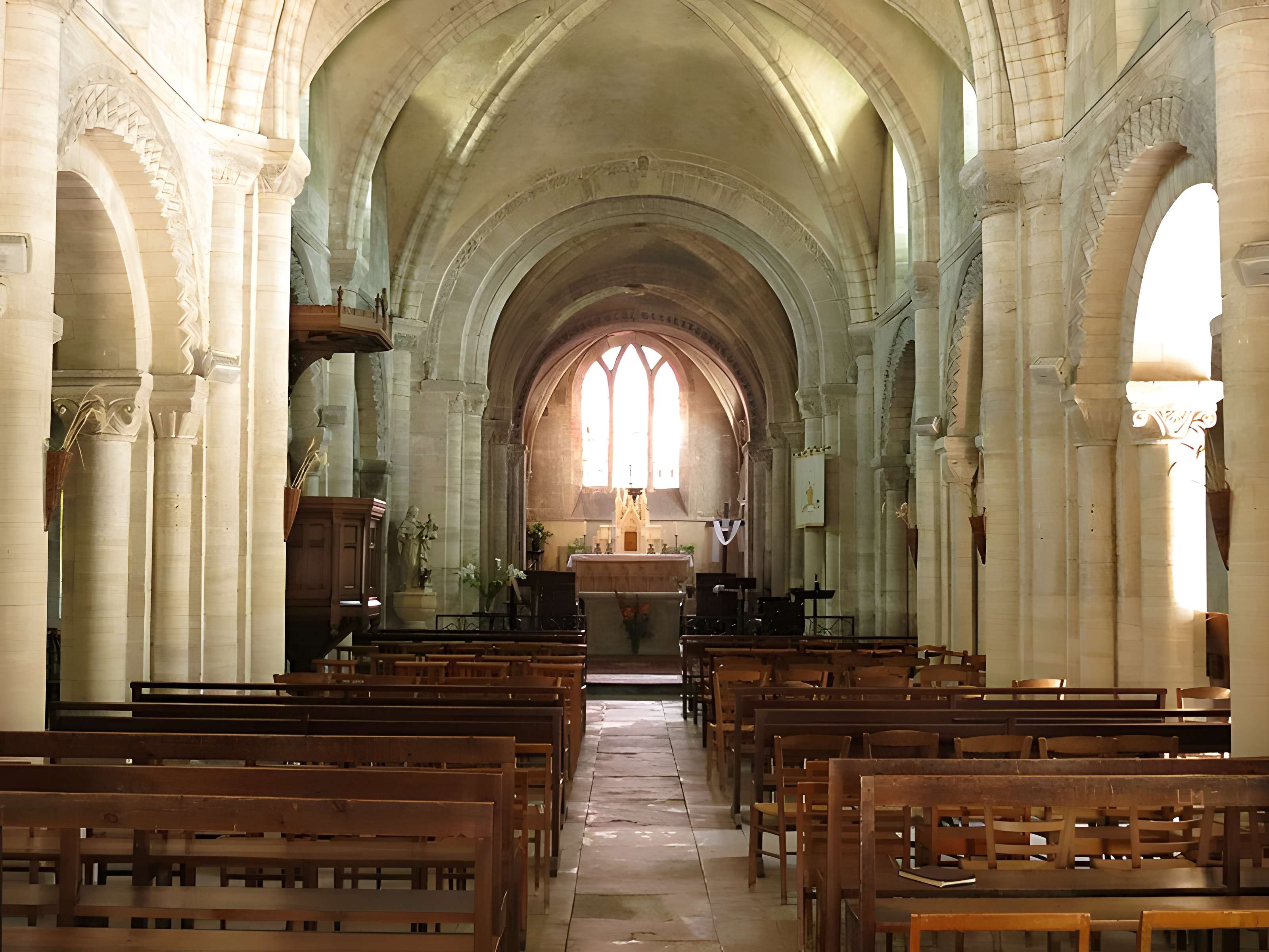 Église Saint-Martin de Creully