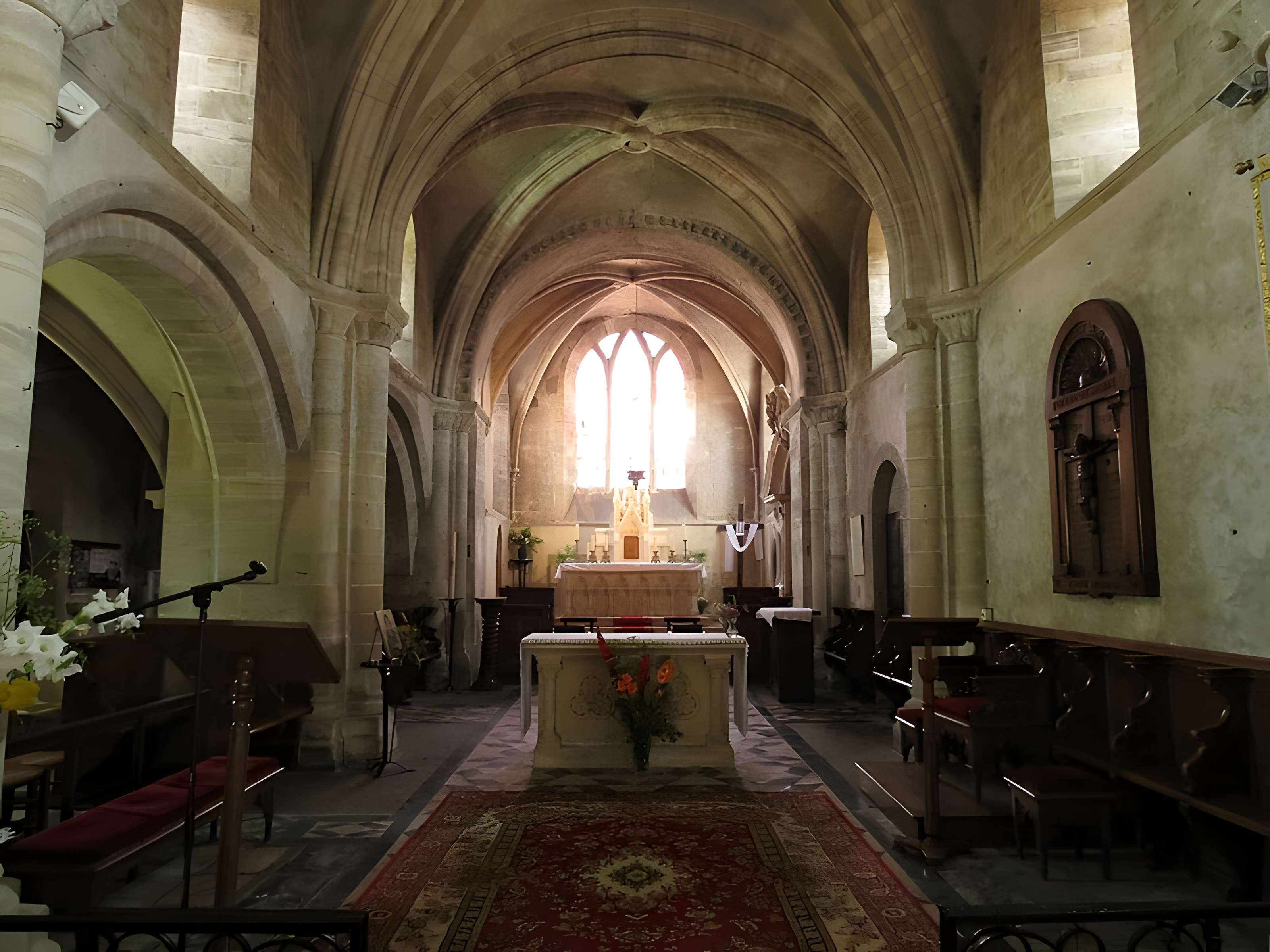 Église Saint-Martin de Creully