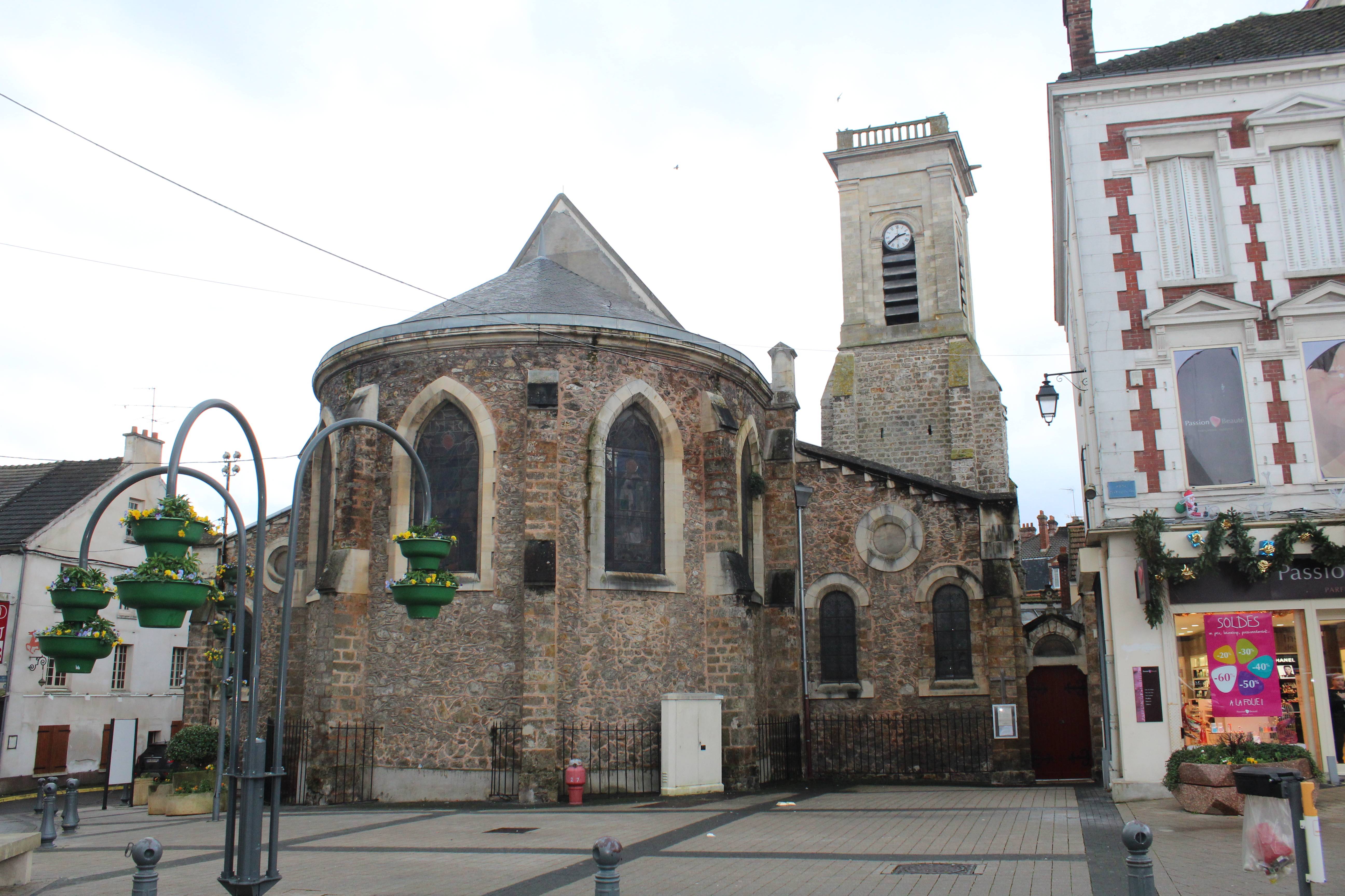 Photo de ラ・フェルテの聖デニス教会-聖ジュアルレ