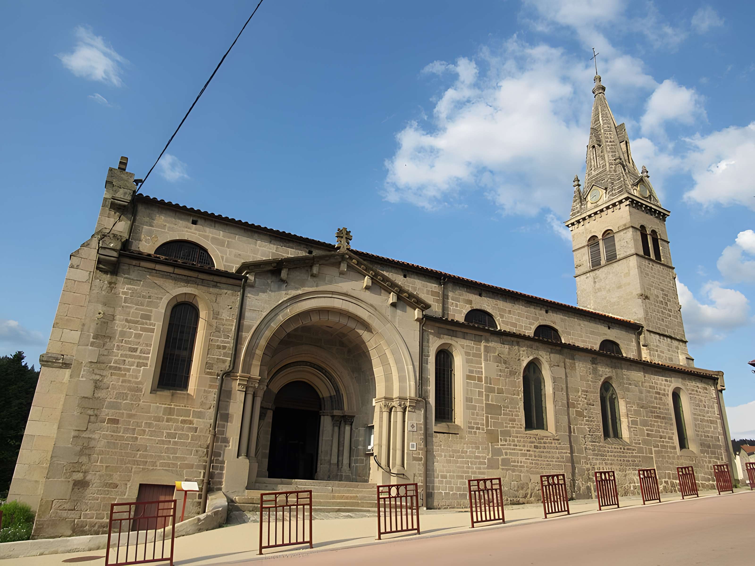 Église Saint-Martin de Dunières