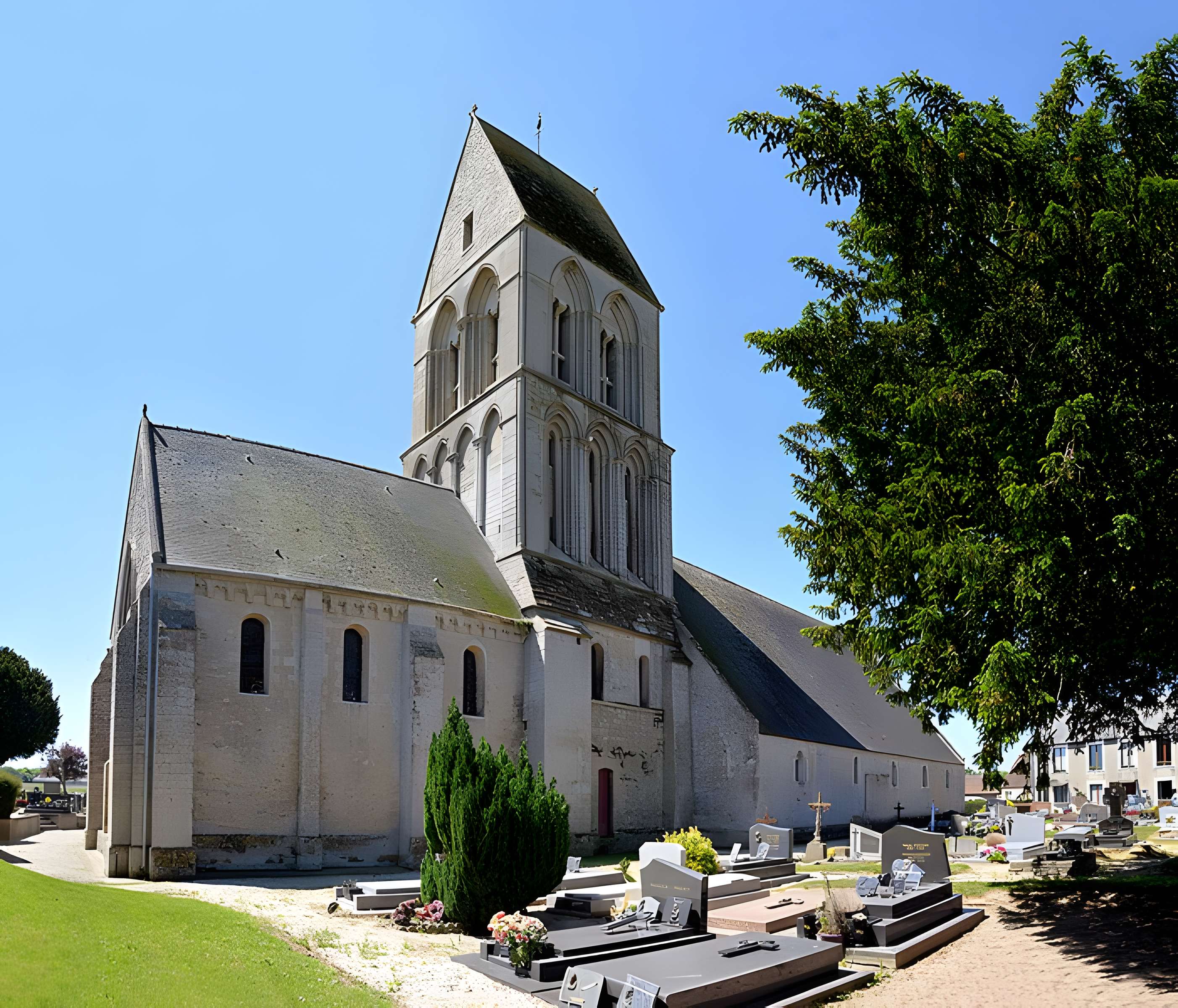 Église Saint-Martin de Formigny
