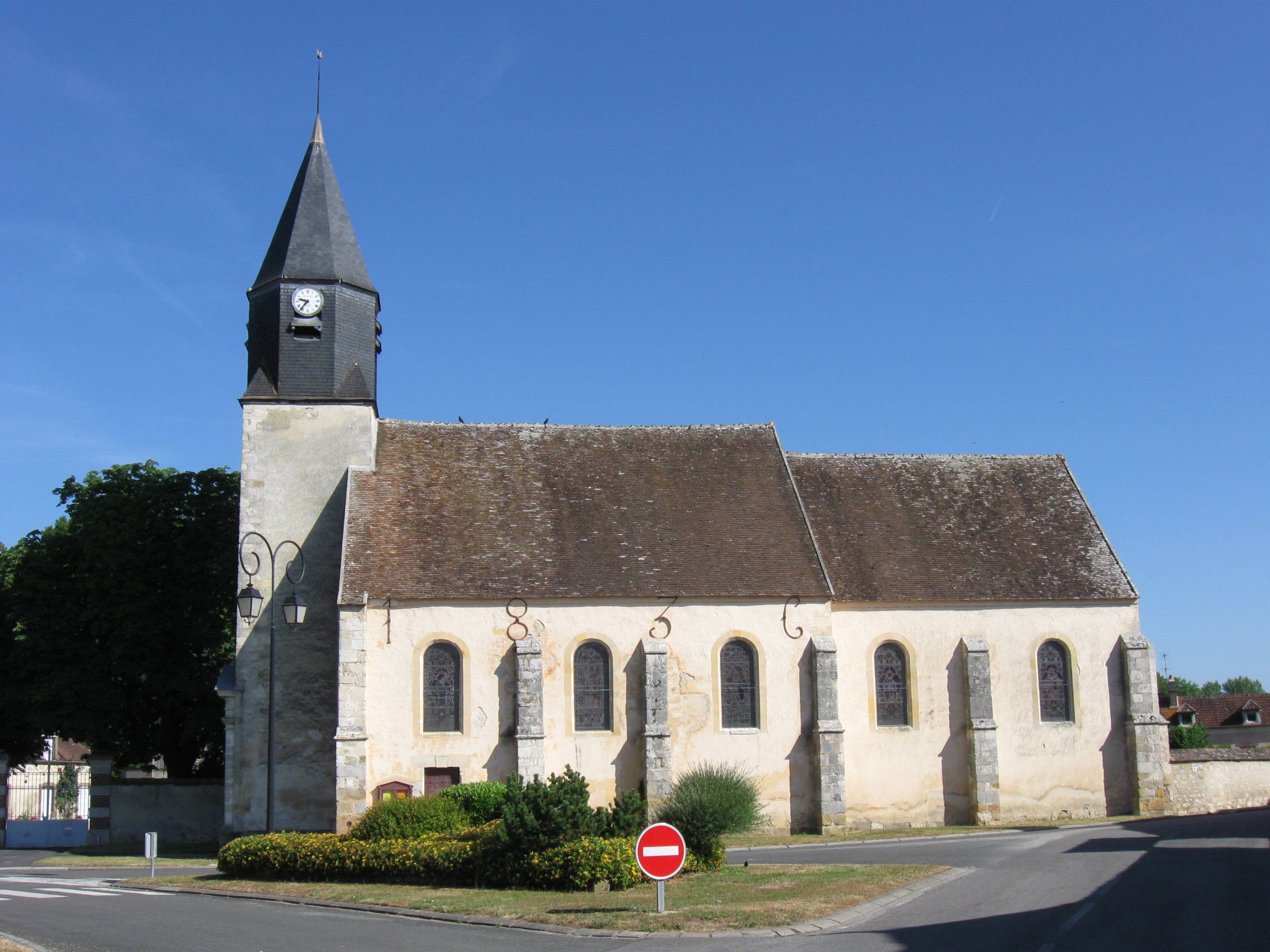 Photo de Saint-Pavace Church of Saint-Sauveur-lès-Bray