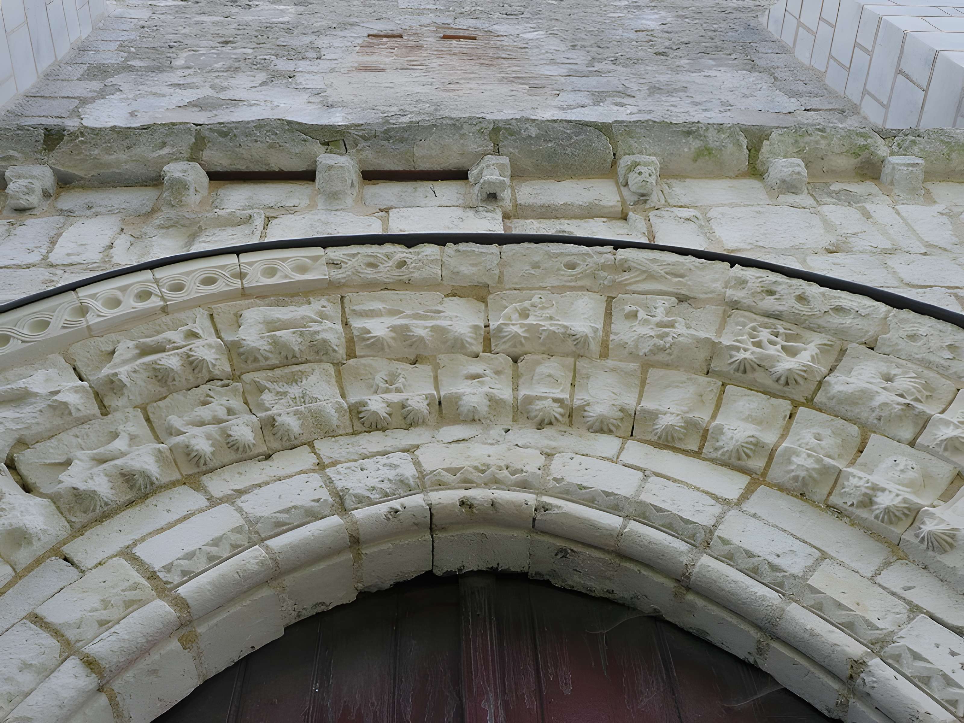 Église Saint-Martin de Genneteil