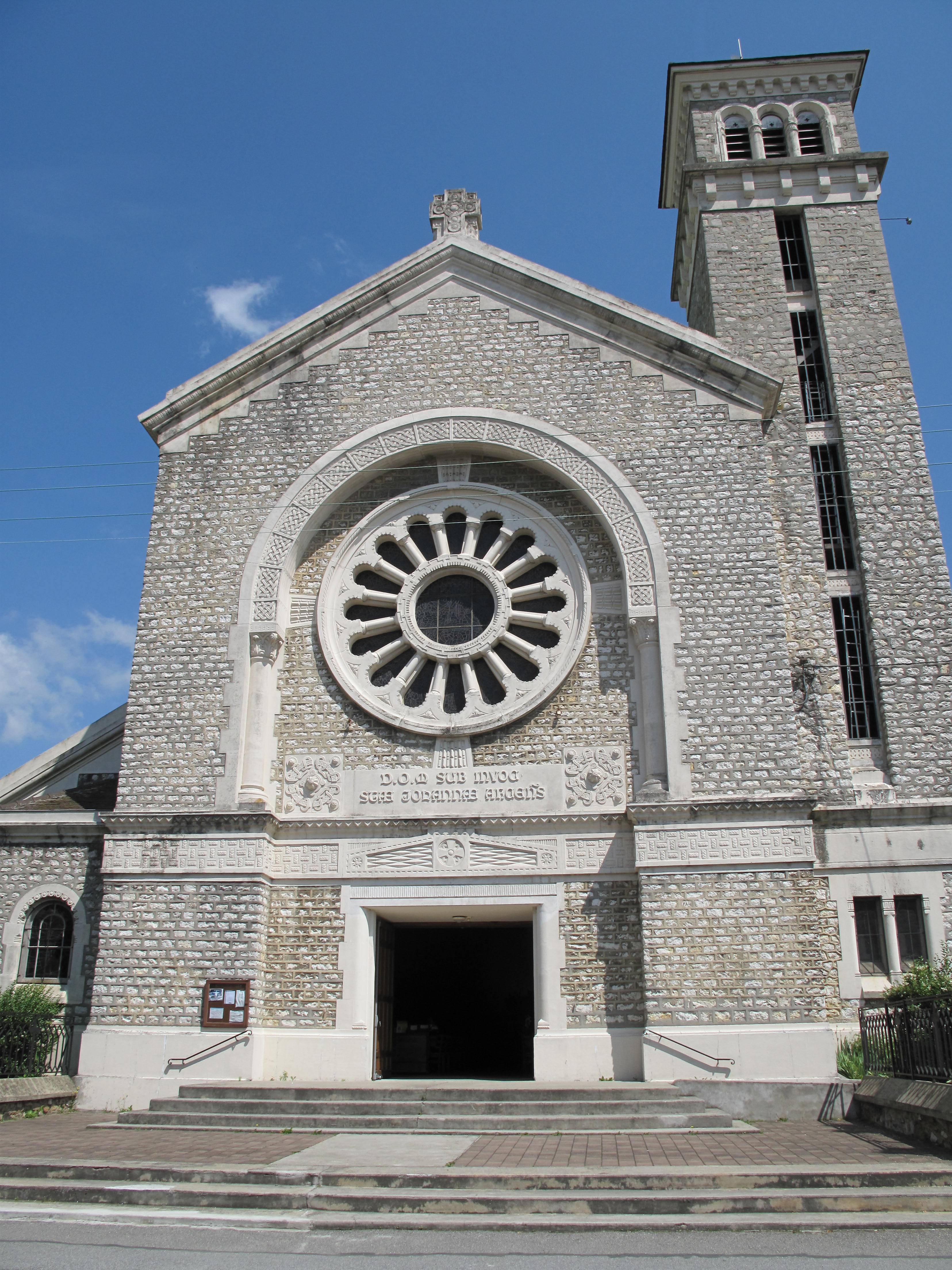 Photo de Église Sainte-Jeanne-d'Arc de Vaires-sur-Marne
