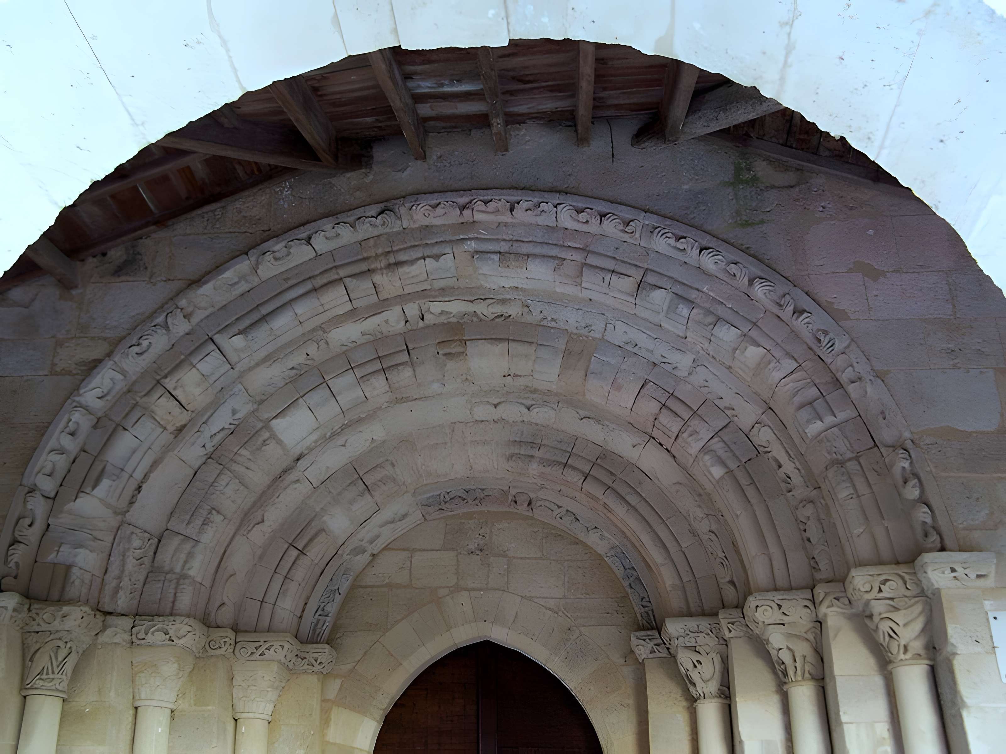 Église Saint-Martin de Jugazan