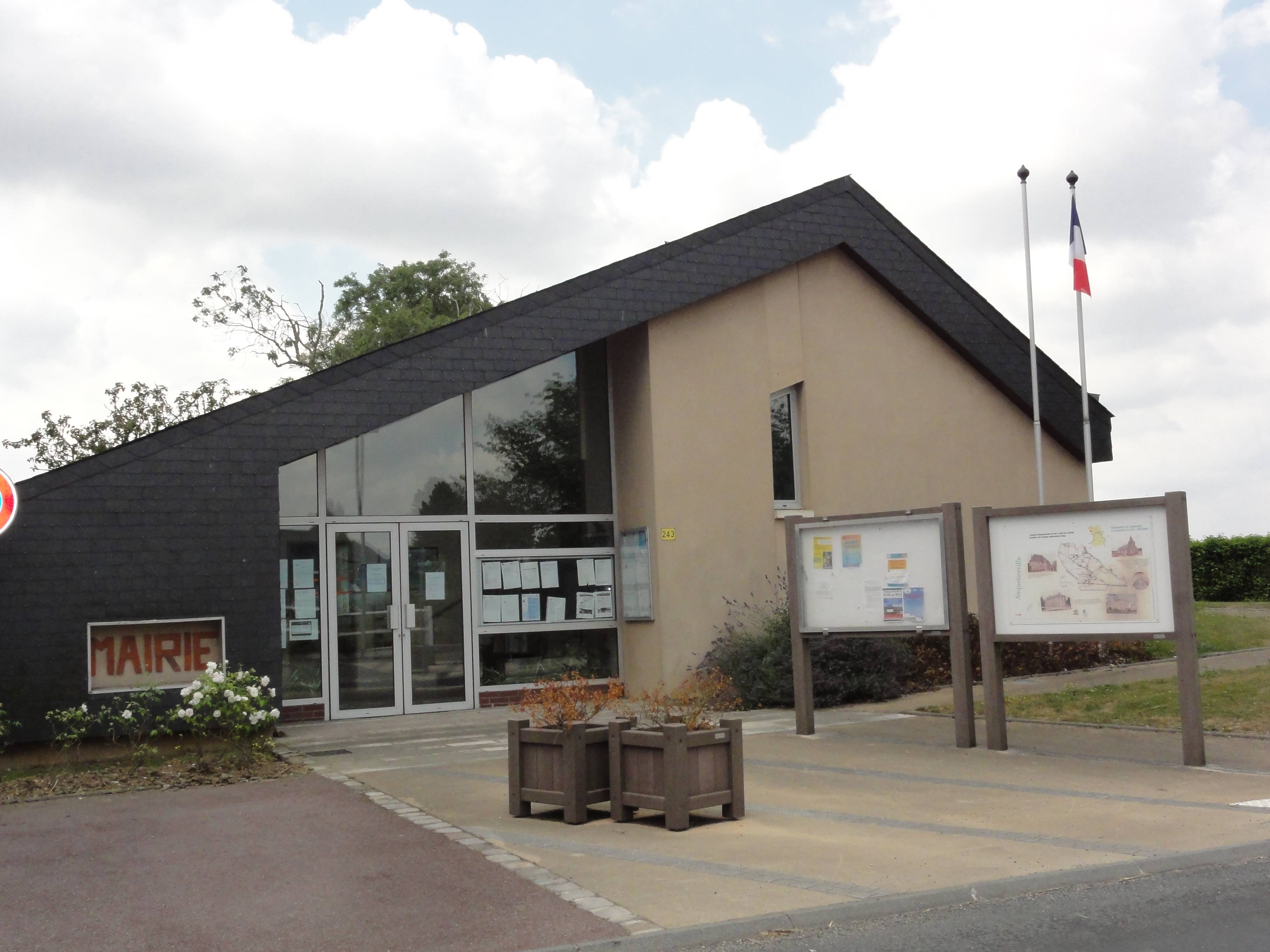 Photo de Église Saint-Amand d'Anquetierville