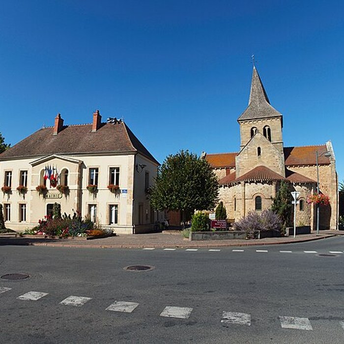 Photo de Église Saint-Martin de Lurcy-Lévis