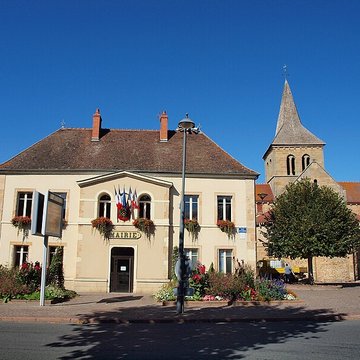 Église Saint-Martin de Lurcy-Lévis