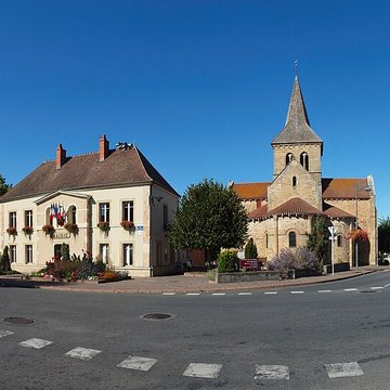 Église Saint-Martin de Lurcy-Lévis