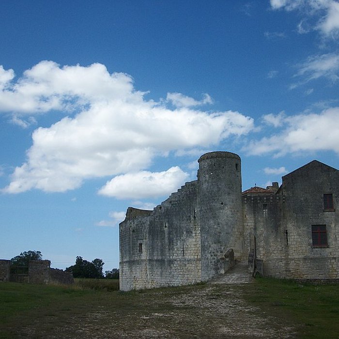 Photo de Château de Saint-Jean-dAngle