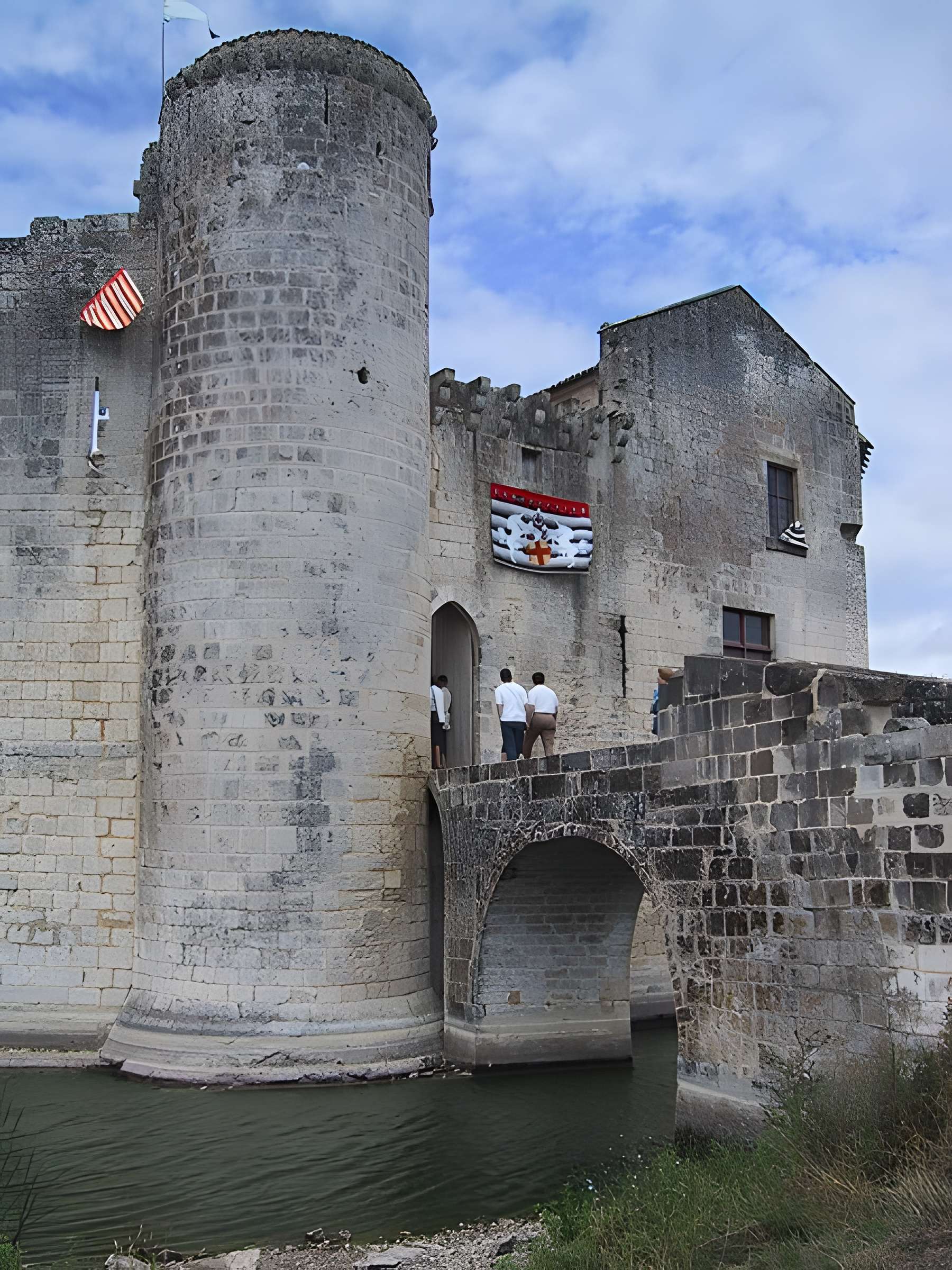 Château de Saint-Jean-d'Angle
