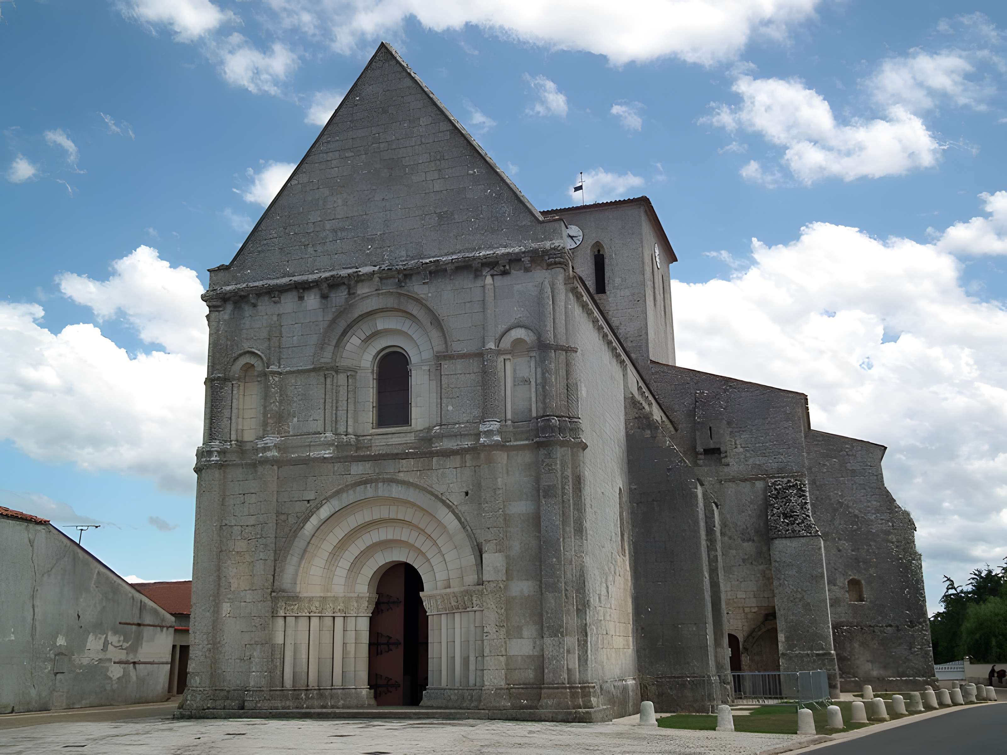 Église Saint-Martin de Meursac 