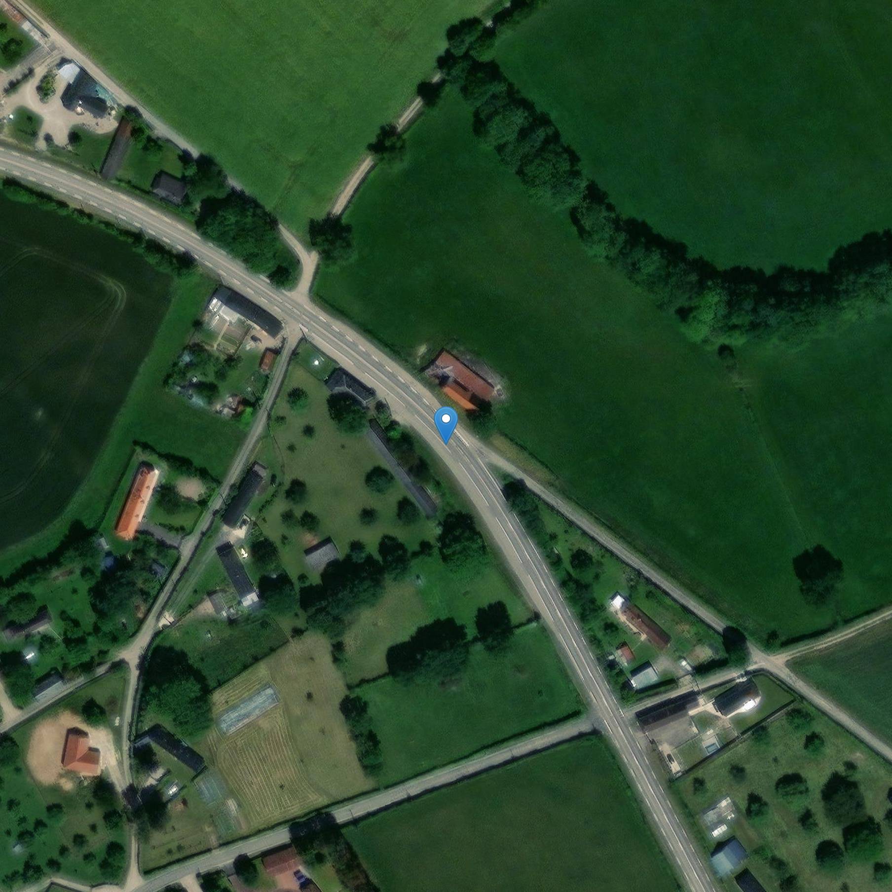 Photo de モーテマーの聖マーティン教会