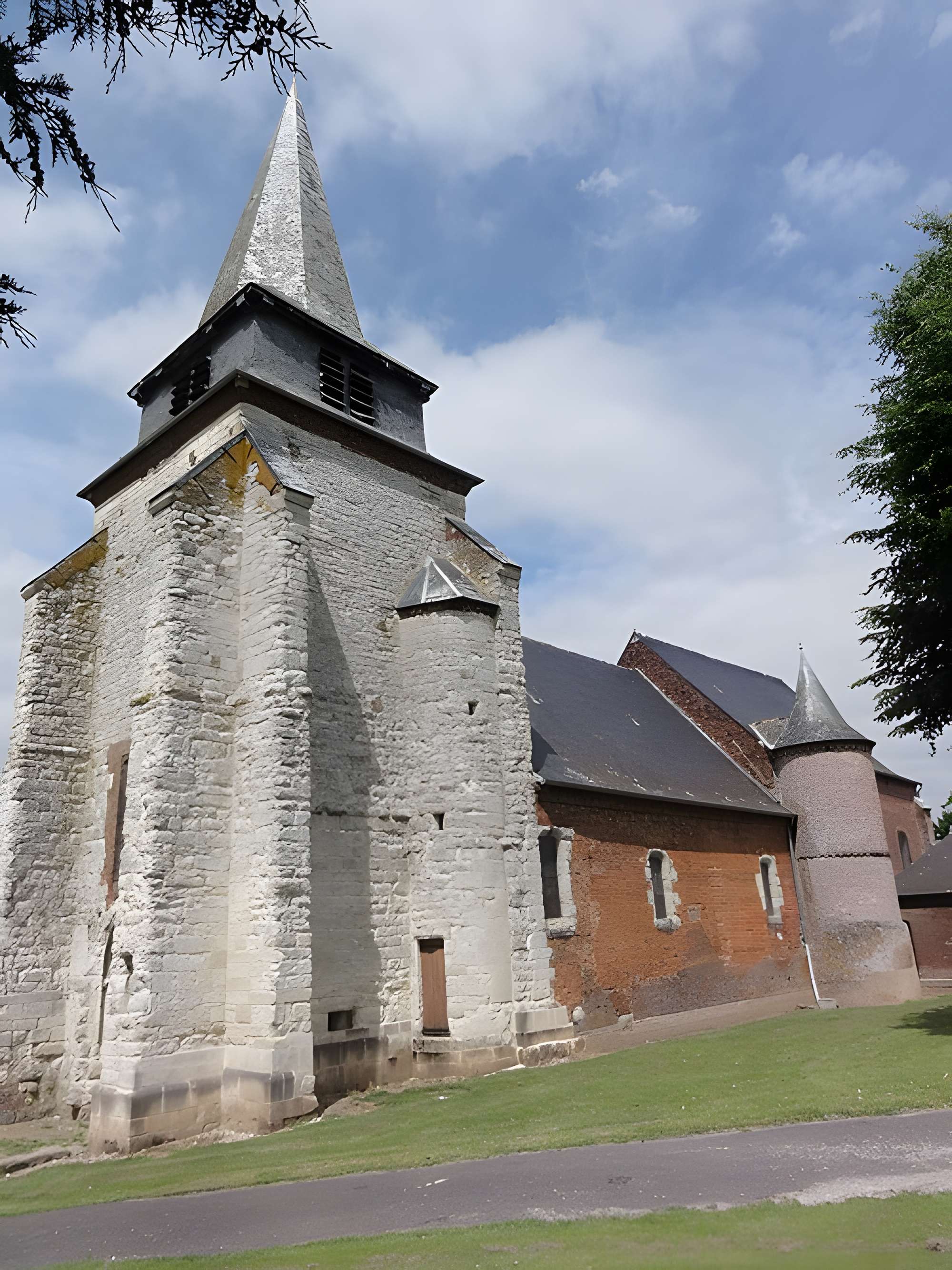 Église Saint-Martin de Nampcelles-la-Cour